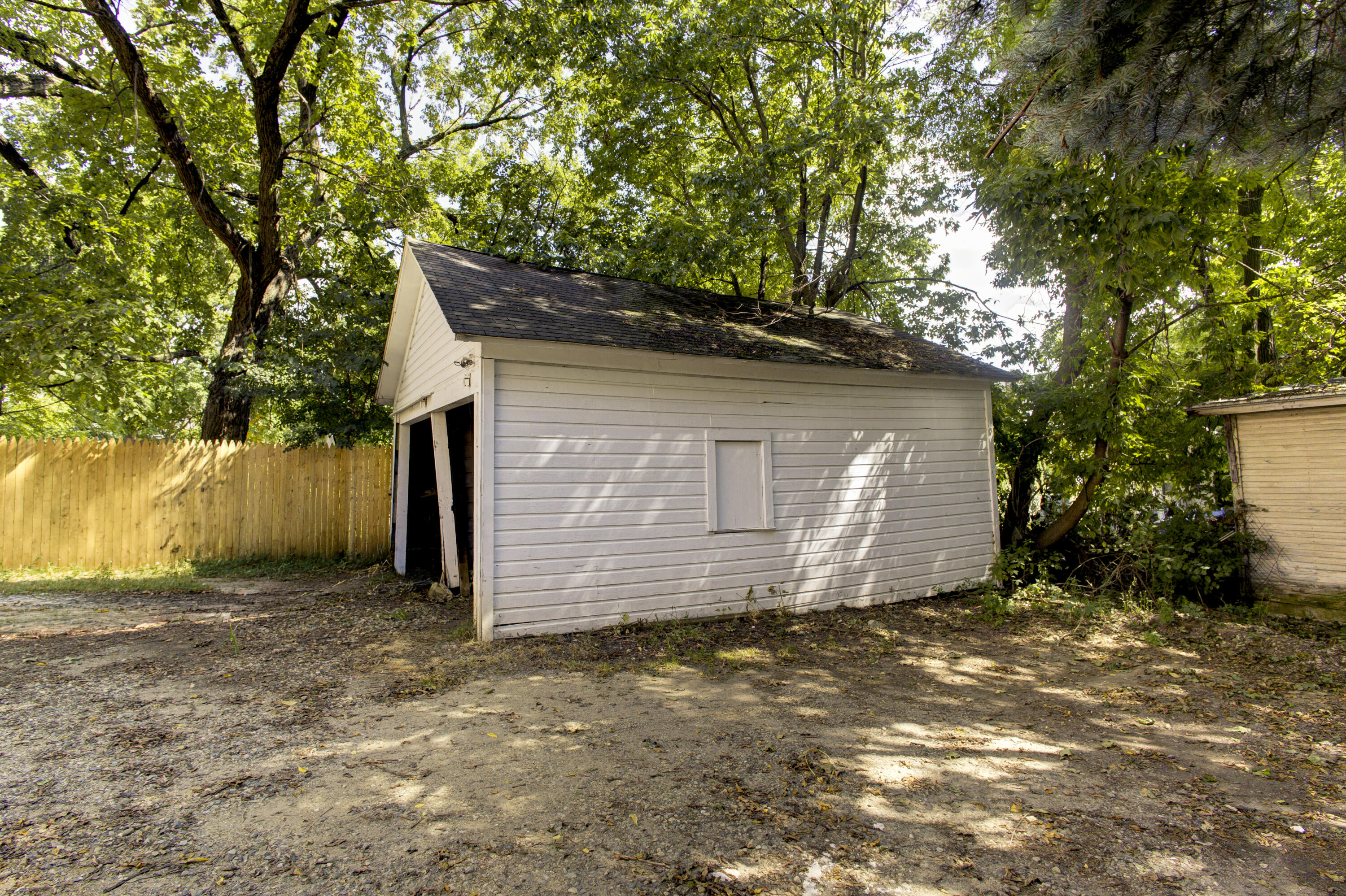 713 W Kalamazoo Avenue