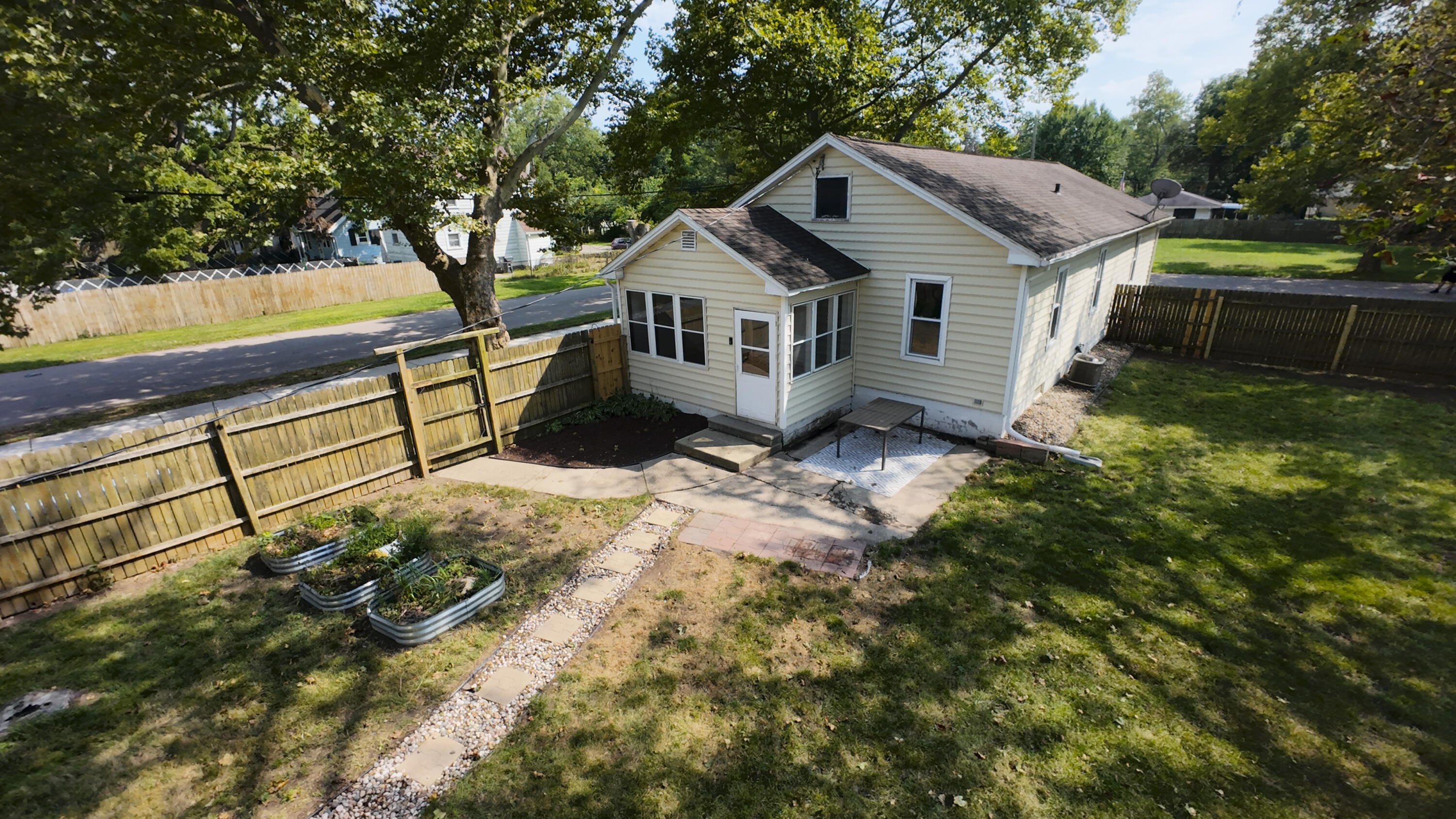 2504 Logan Avenue