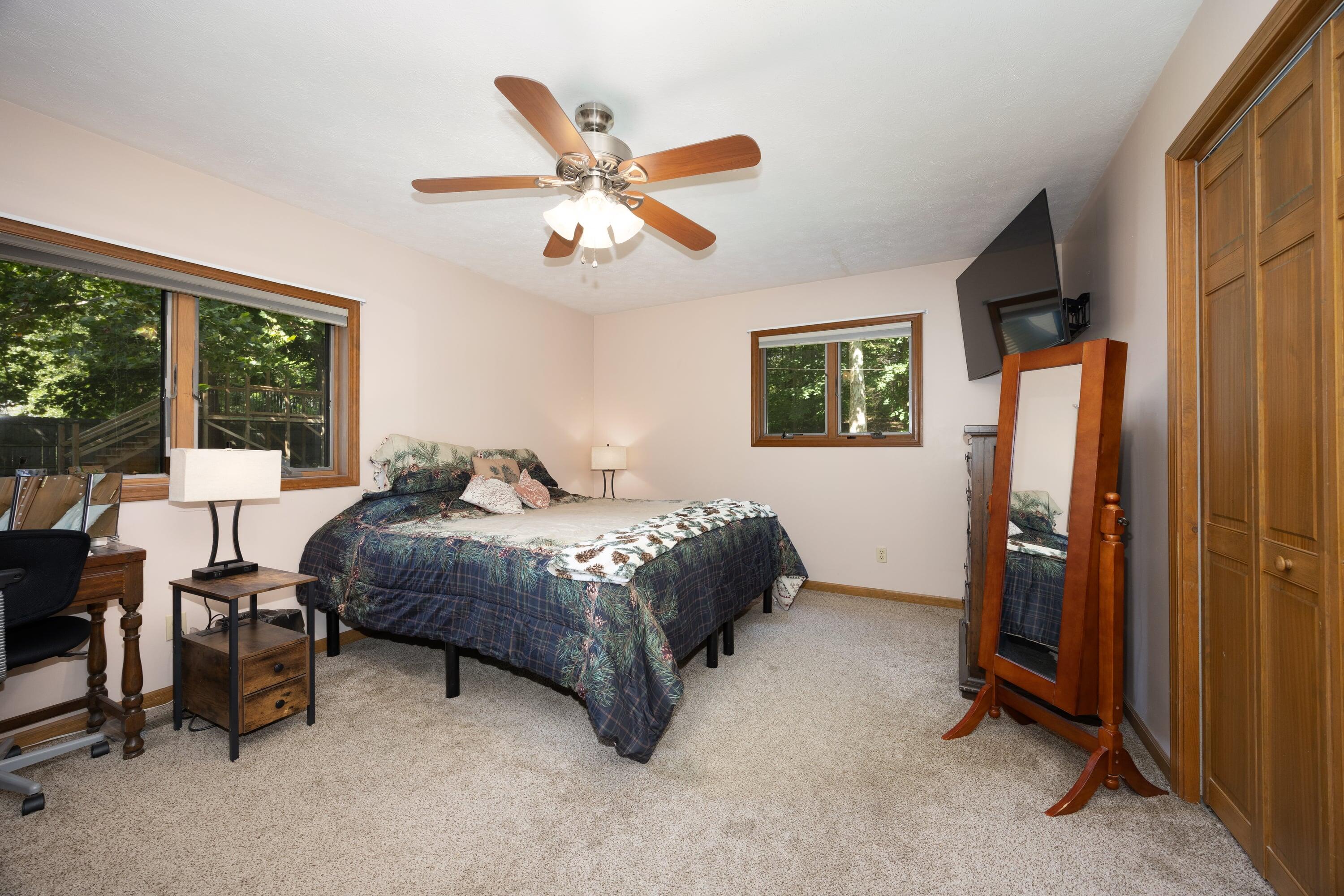 2533 Miner Lake Drive