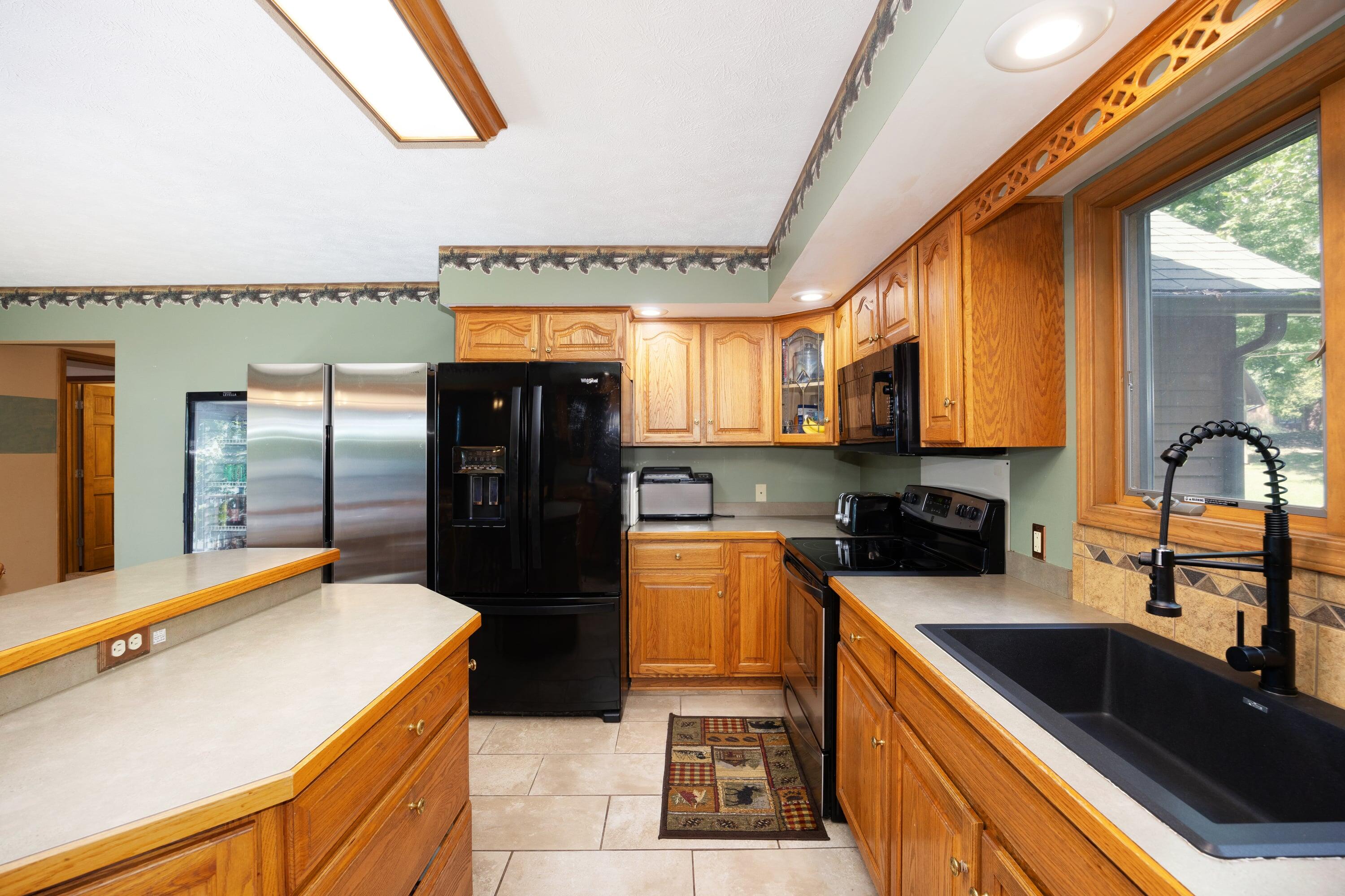 2533 Miner Lake Drive