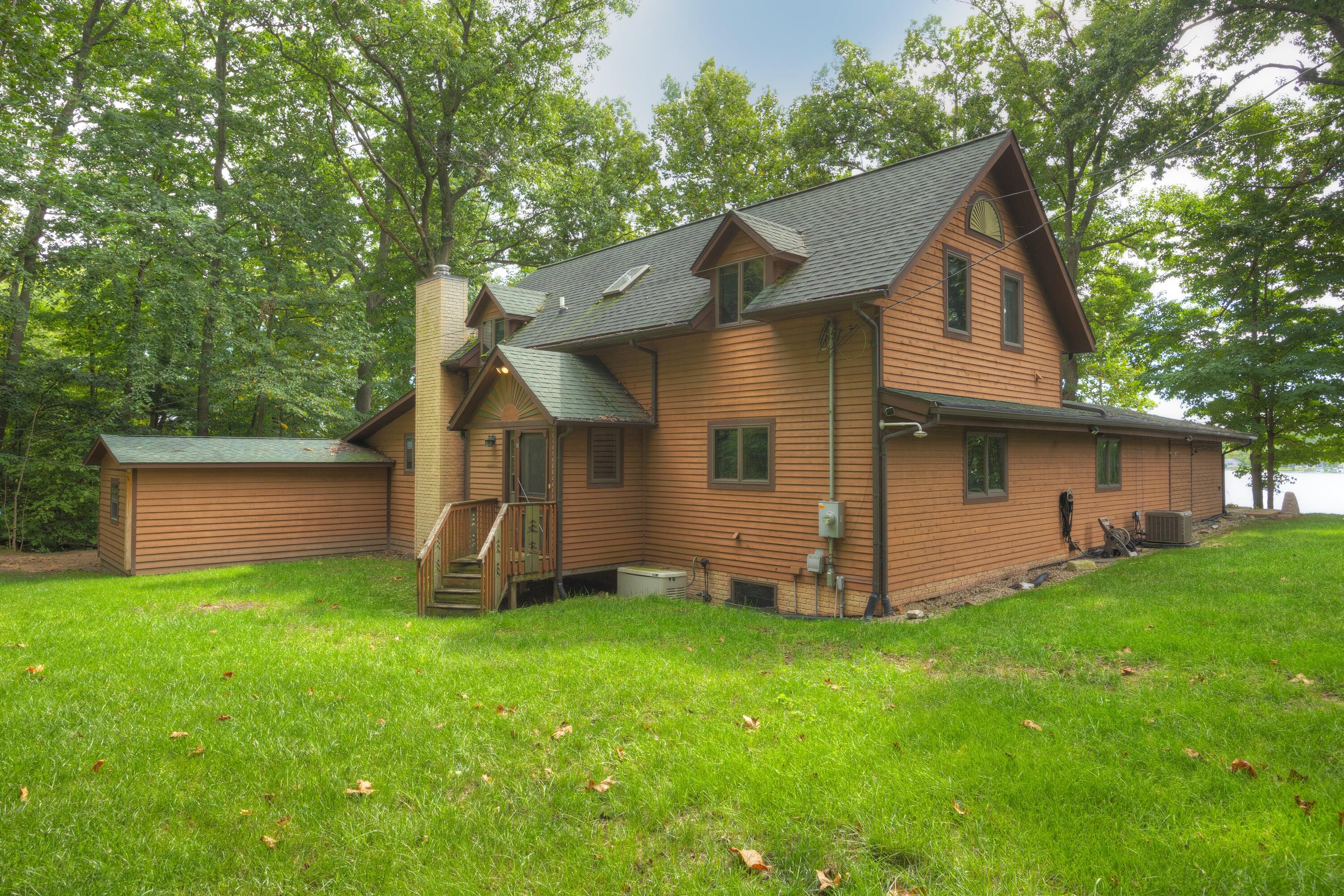 2533 Miner Lake Drive