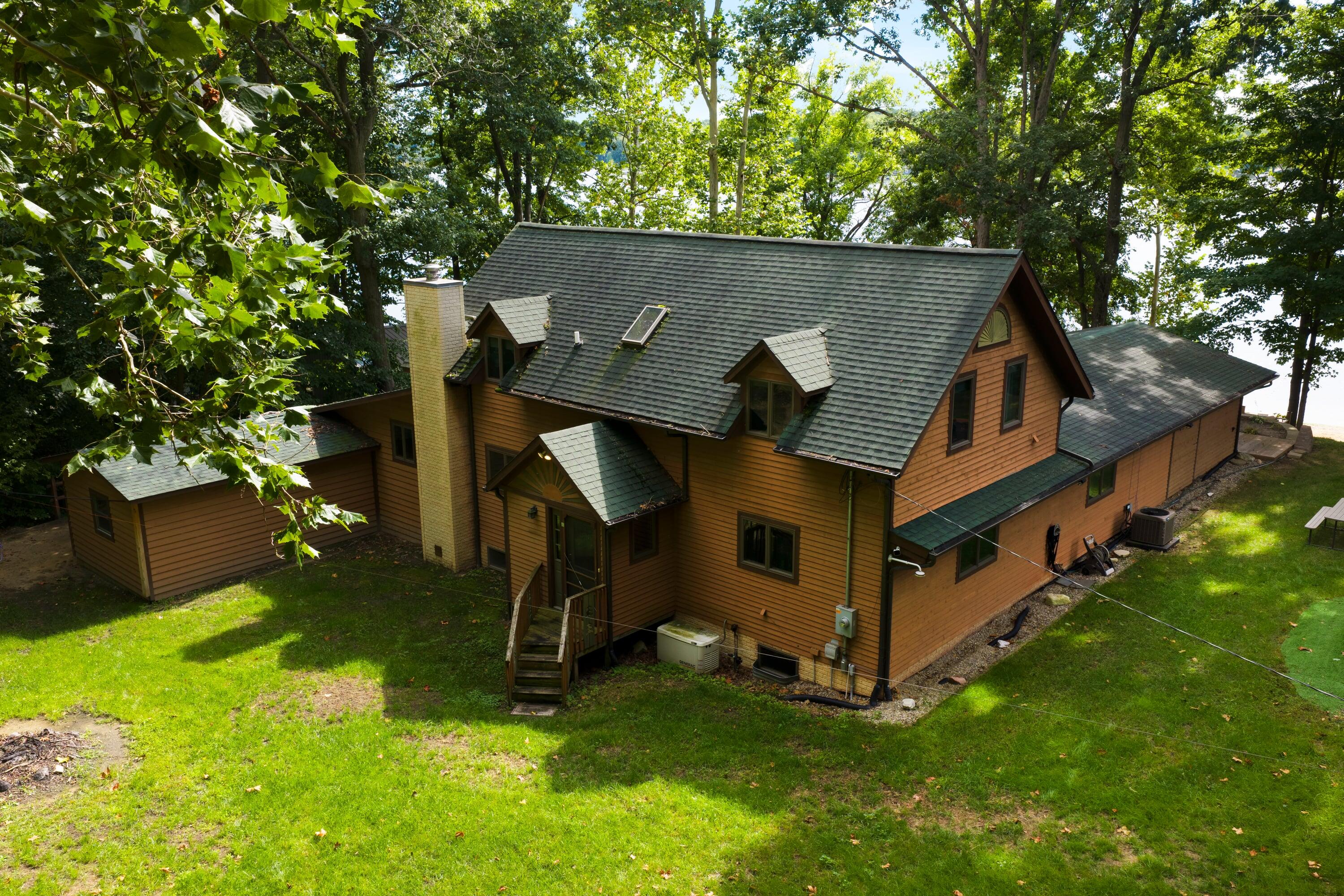 2533 Miner Lake Drive