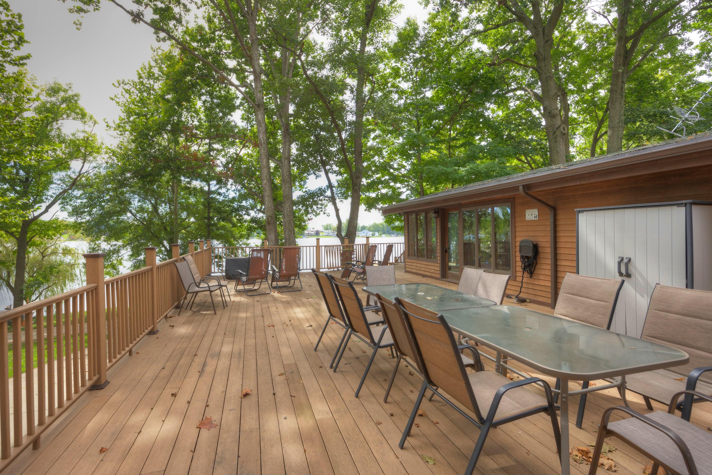 2533 Miner Lake Drive
