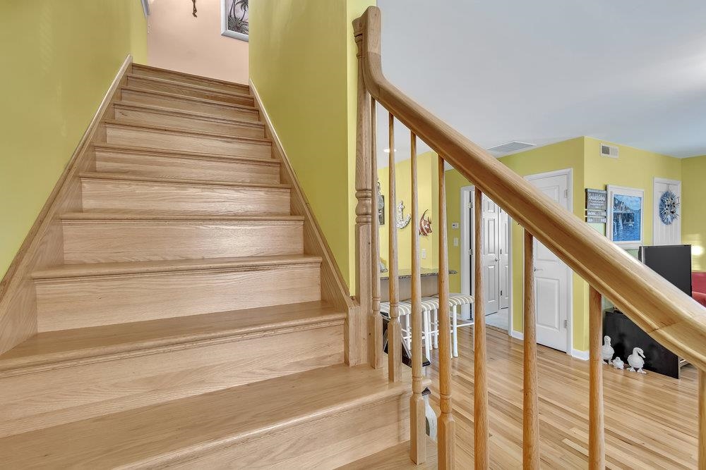 113 E Denver Avenue Unit: 120