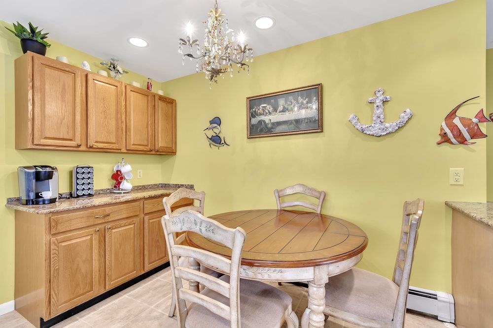 113 E Denver Avenue Unit: 120