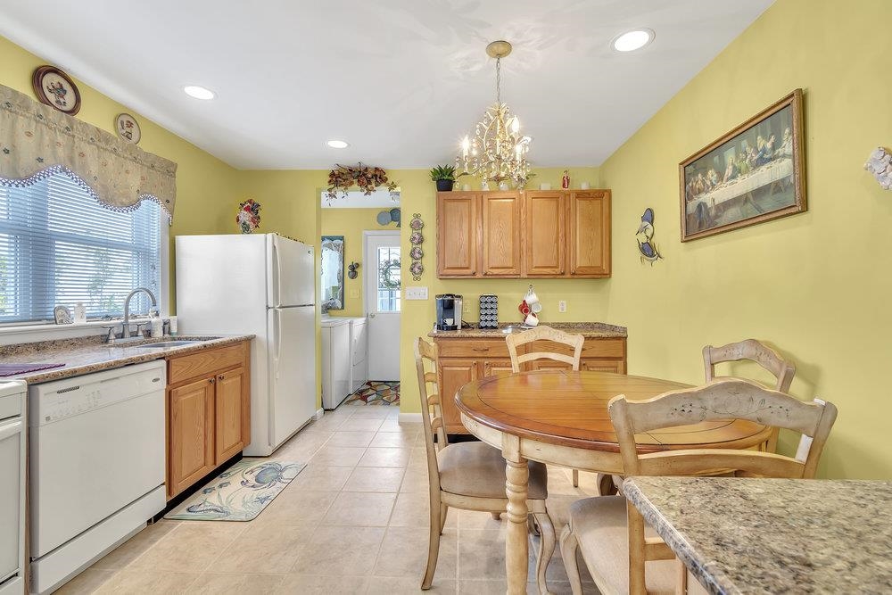 113 E Denver Avenue Unit: 120