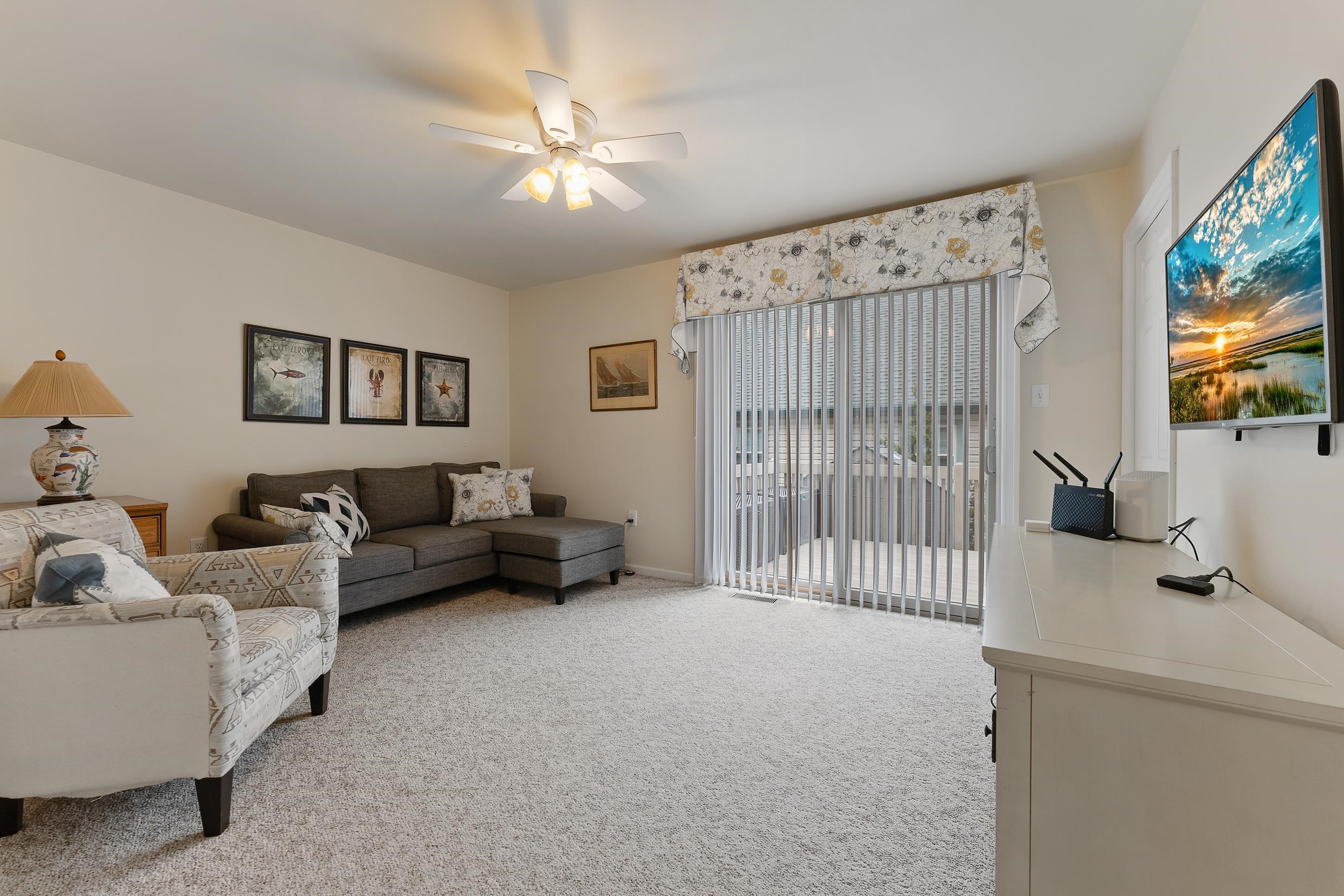 101 W Richmond Avenue Unit: 101