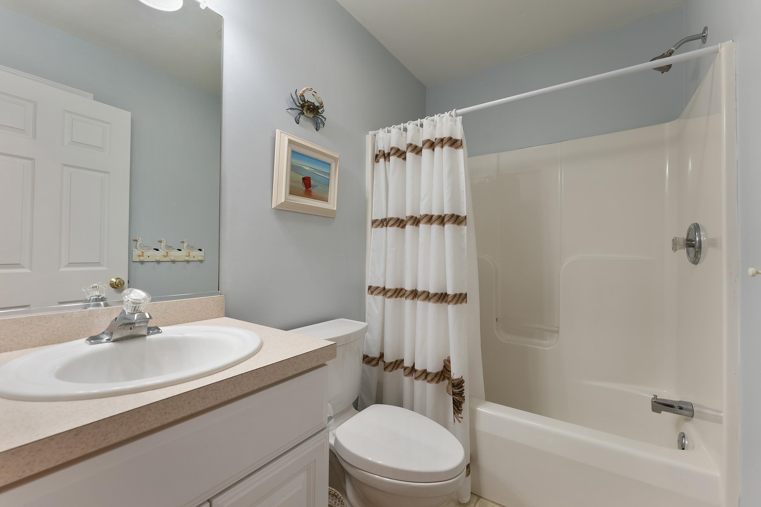 101 W Richmond Avenue Unit: 101