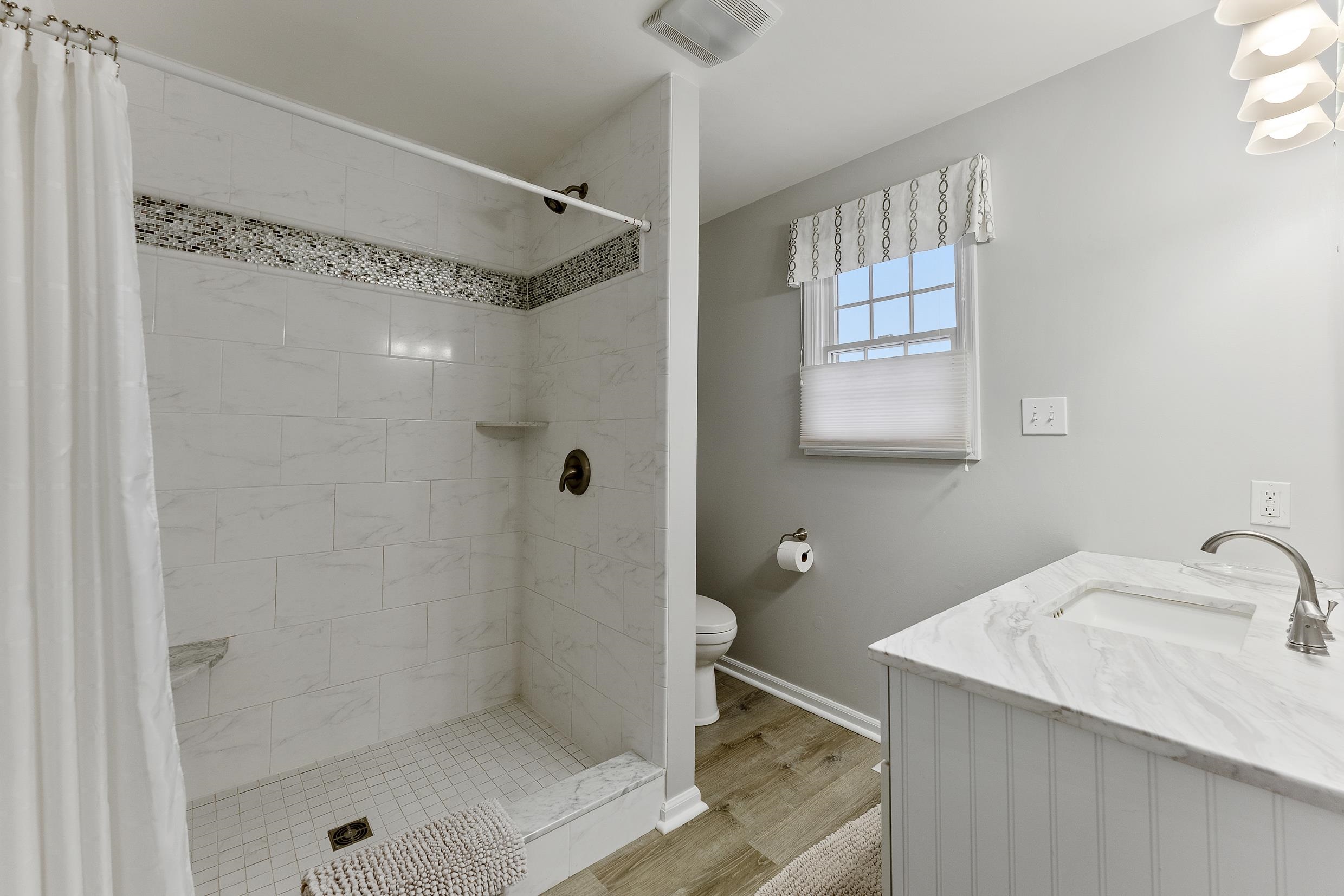 101 W Richmond Avenue Unit: 101