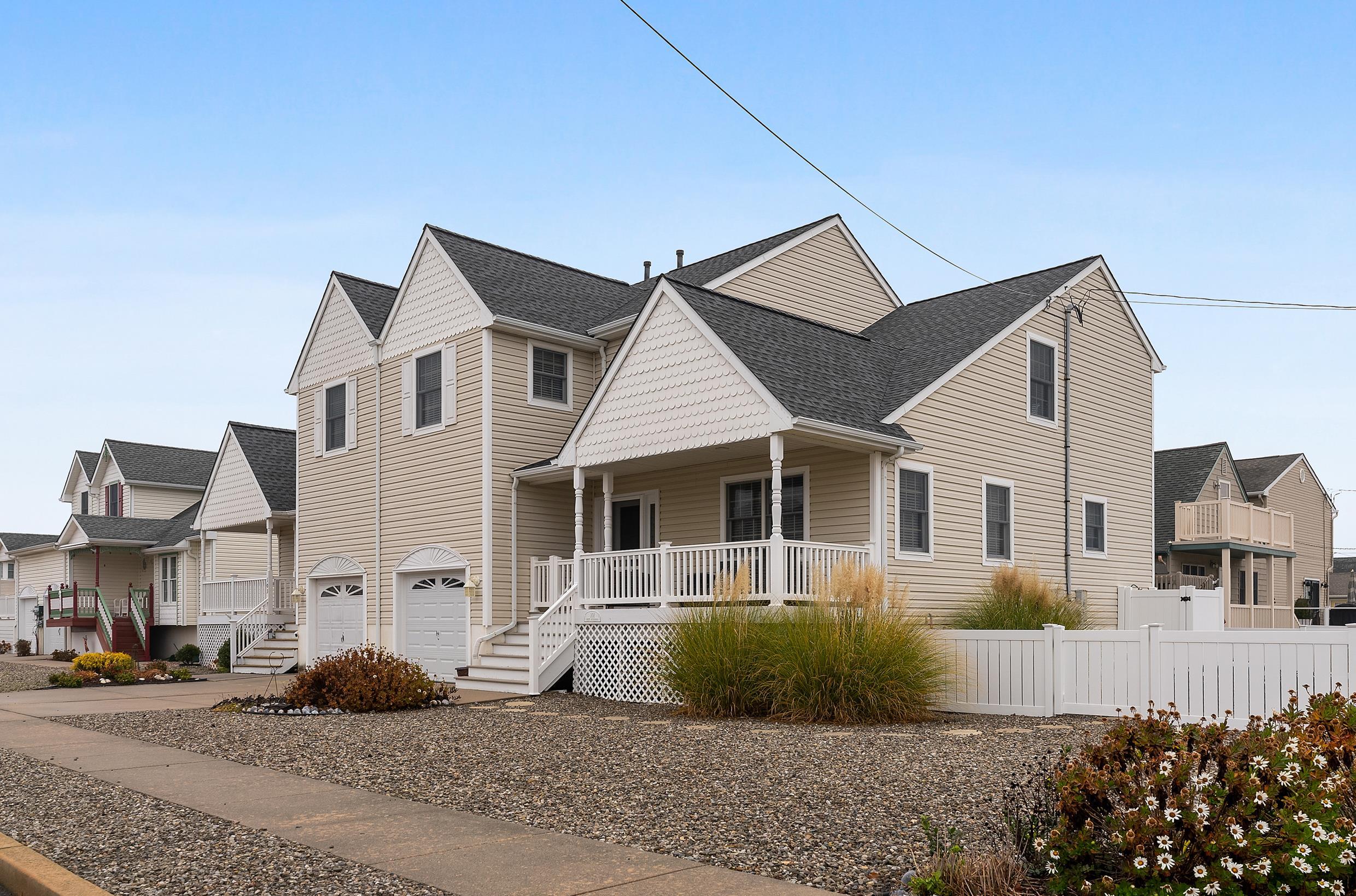 101 W Richmond Avenue Unit: 101