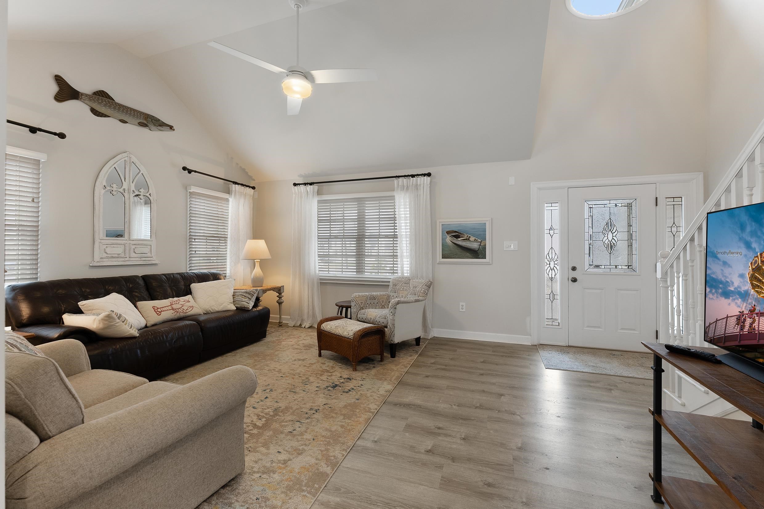 101 W Richmond Avenue Unit: 101