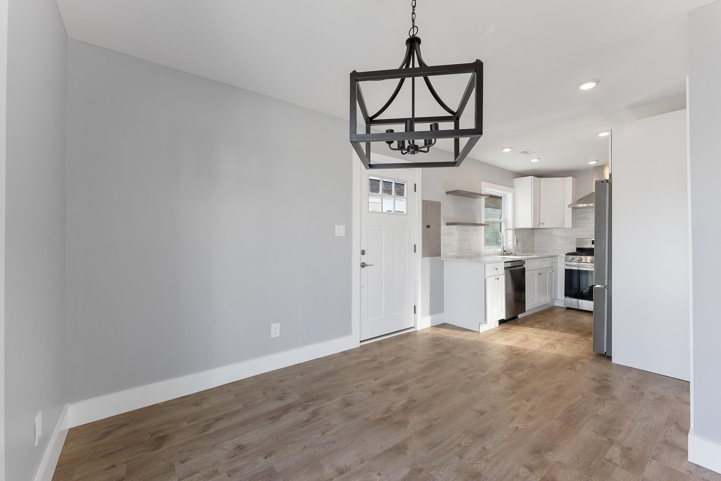 108 W Trenton Avenue