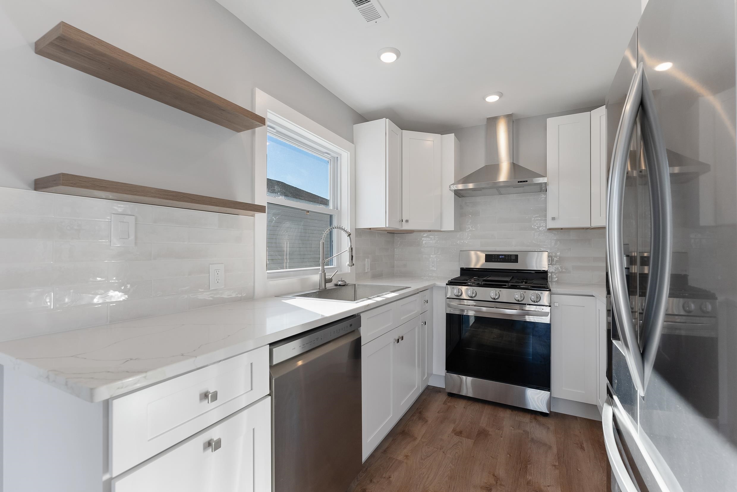 108 W Trenton Avenue