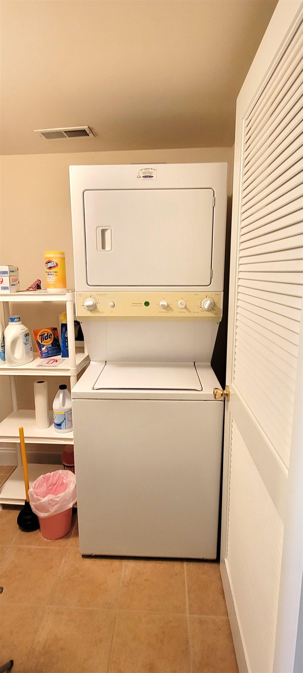 117 E Poplar Avenue Unit: 101