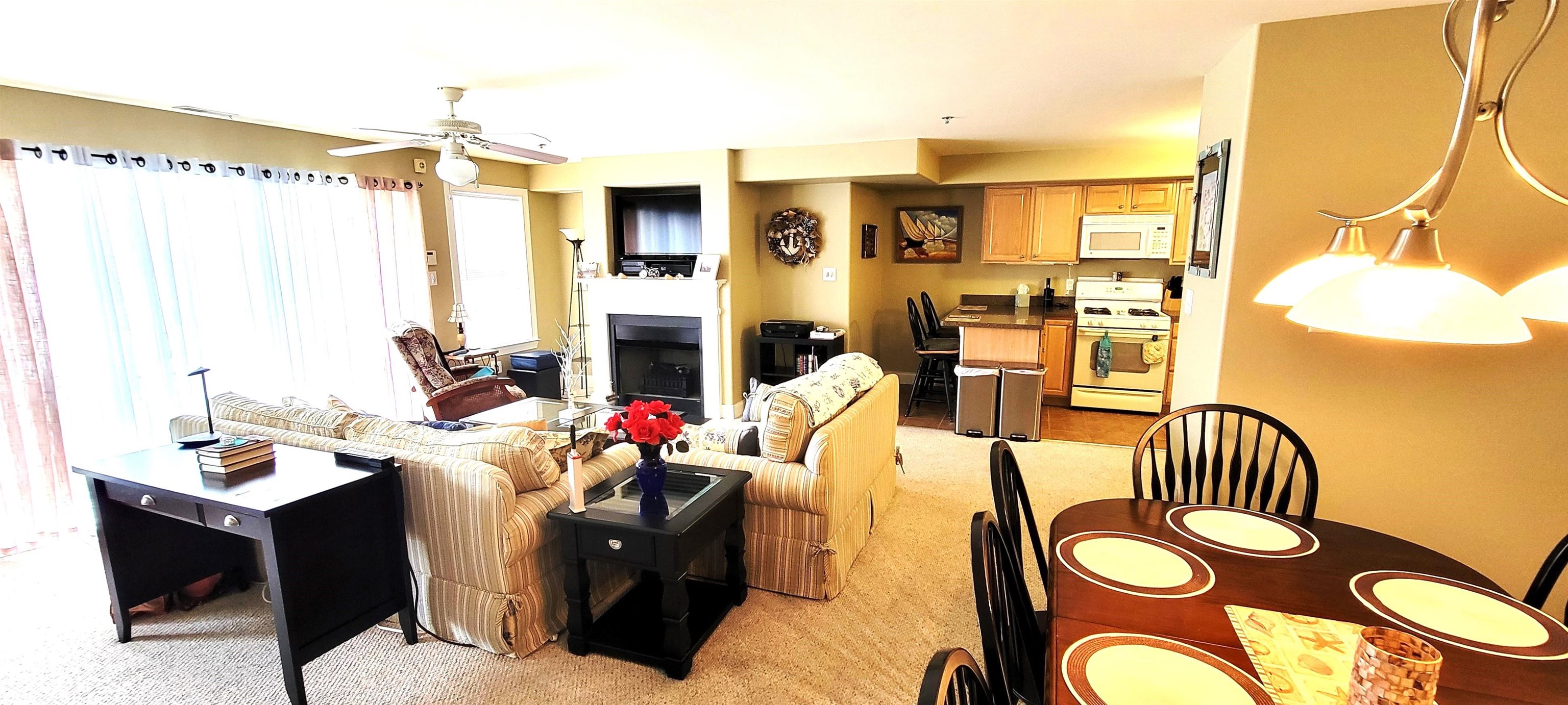 117 E Poplar Avenue Unit: 101