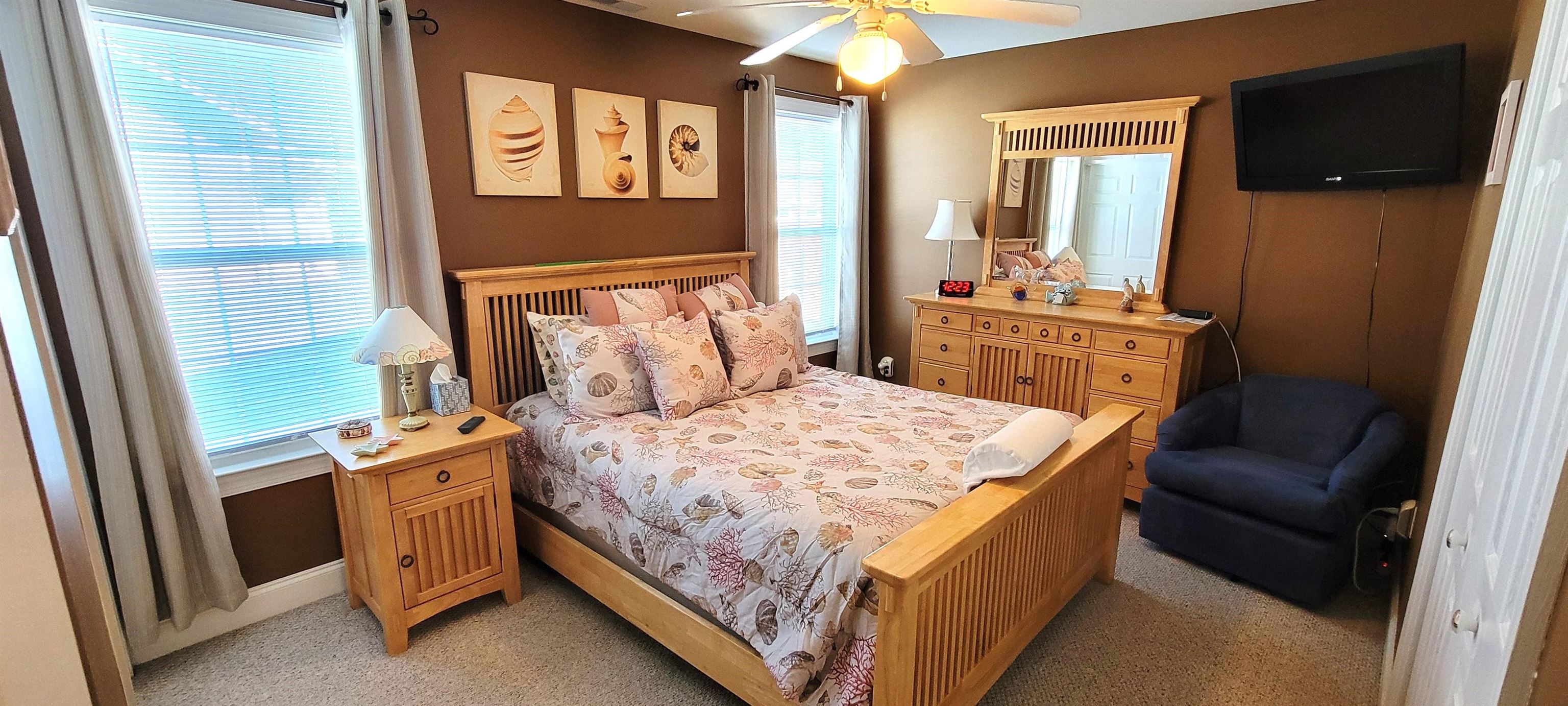 117 E Poplar Avenue Unit: 101