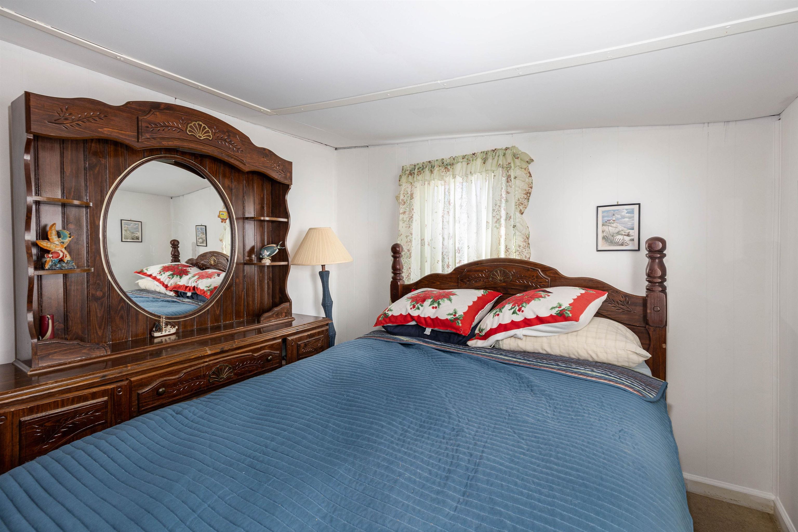 106 1/2 W 16th Street