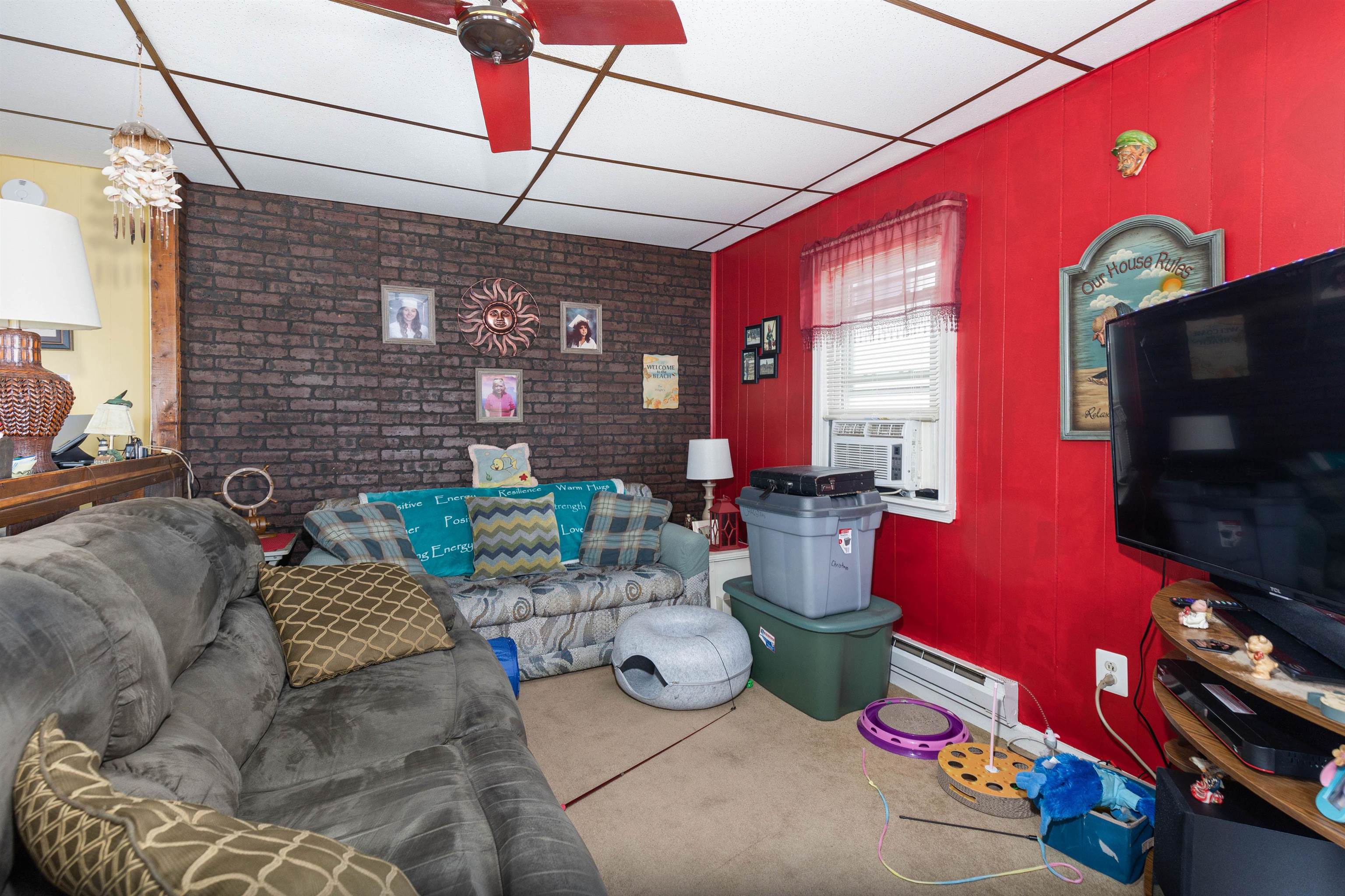 106 1/2 W 16th Street