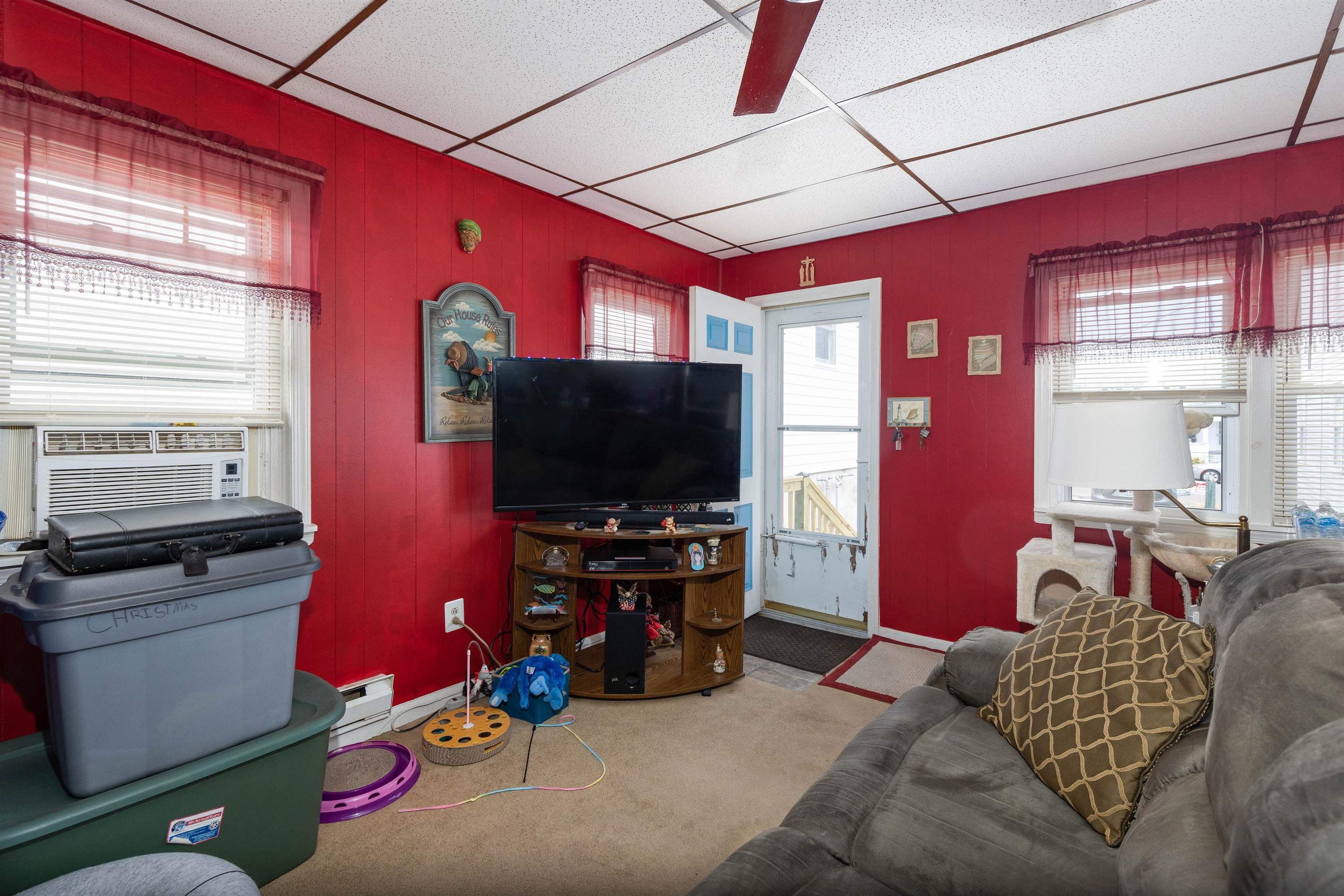 106 1/2 W 16th Street