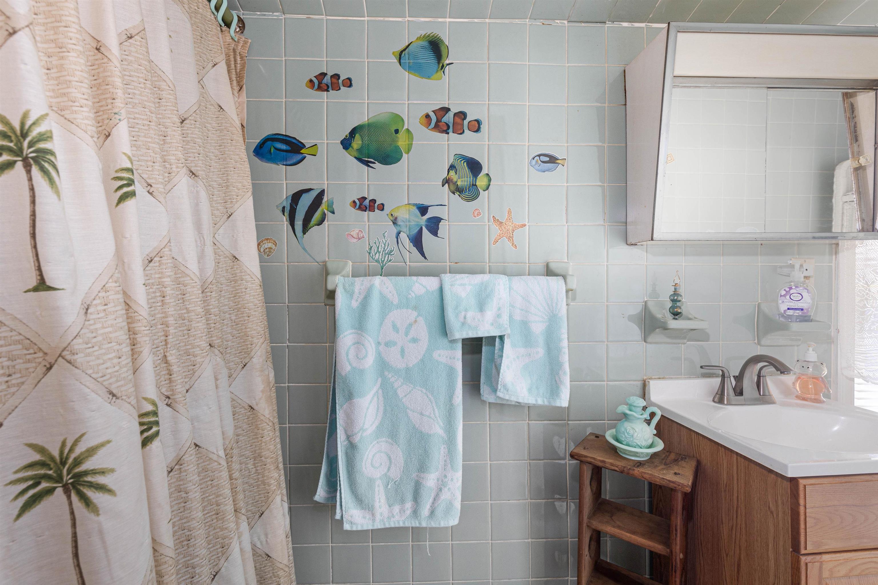 106 1/2 W 16th Street