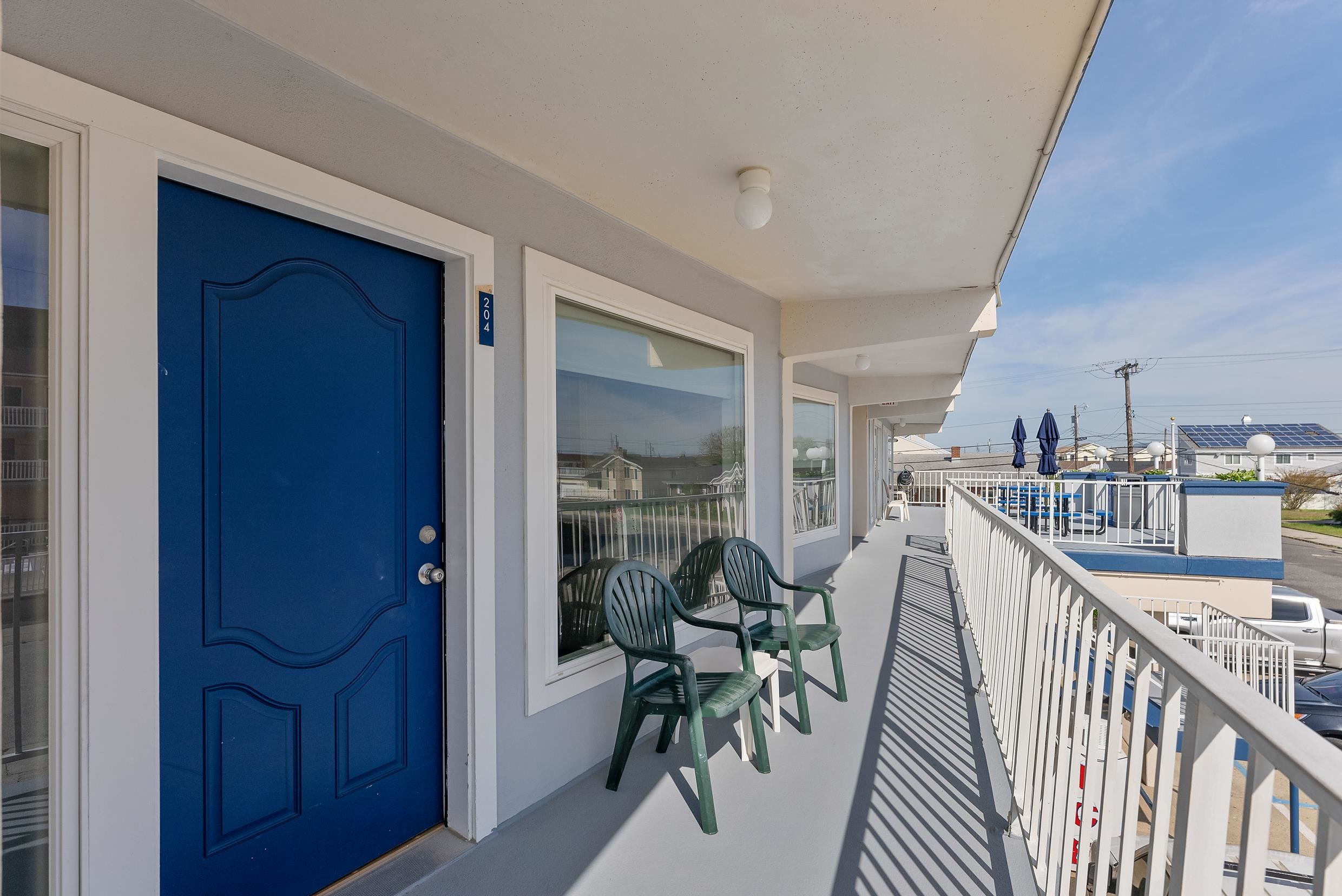 9101 Atlantic Ave Unit: 204