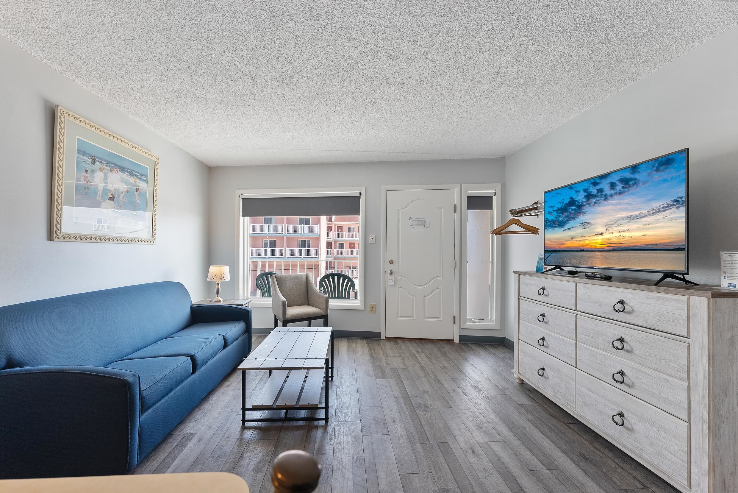 9101 Atlantic Ave Unit: 204