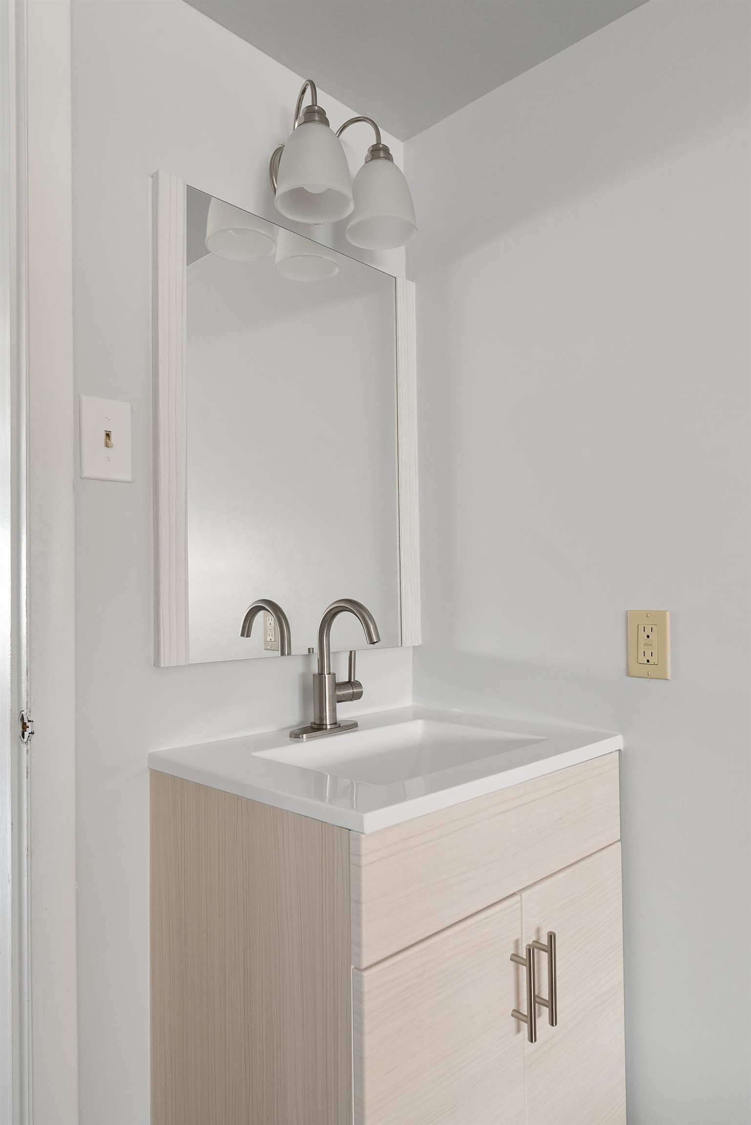 9101 Atlantic Ave Unit: 204
