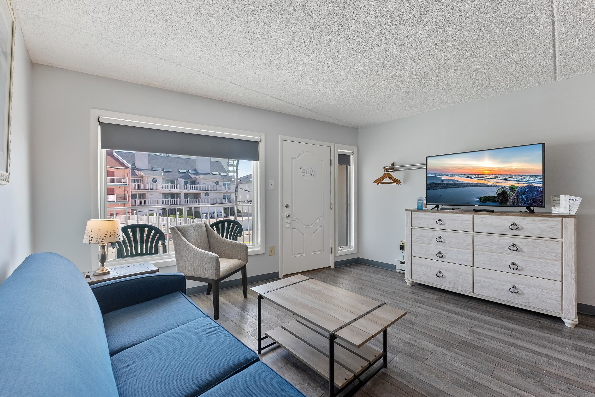 9101 Atlantic Ave Unit: 204