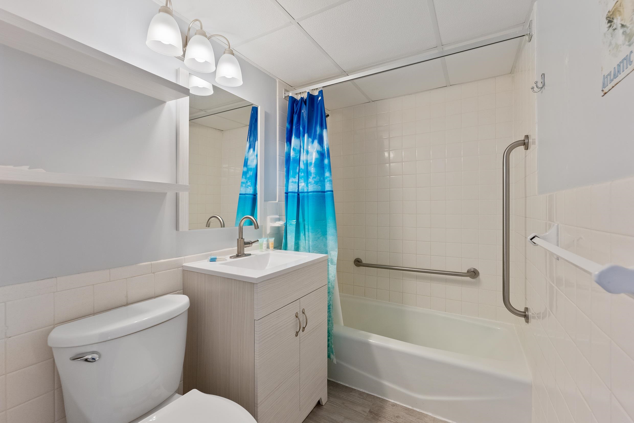 9101 Atlantic Ave Unit: 204