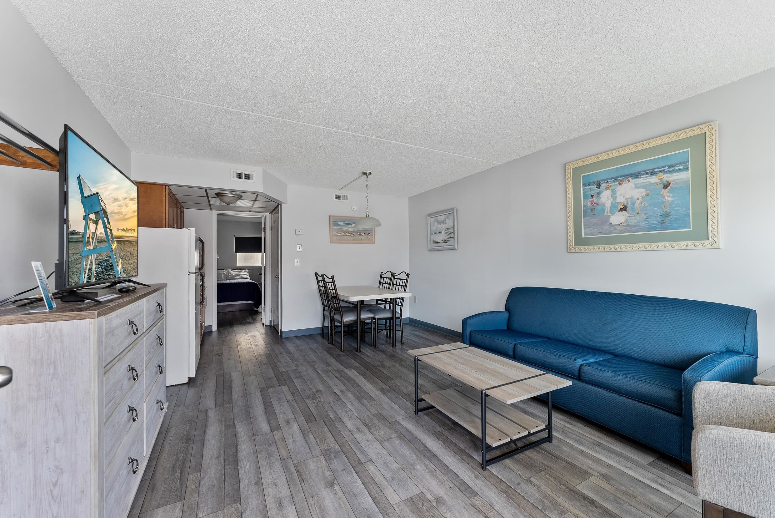 9101 Atlantic Ave Unit: 204