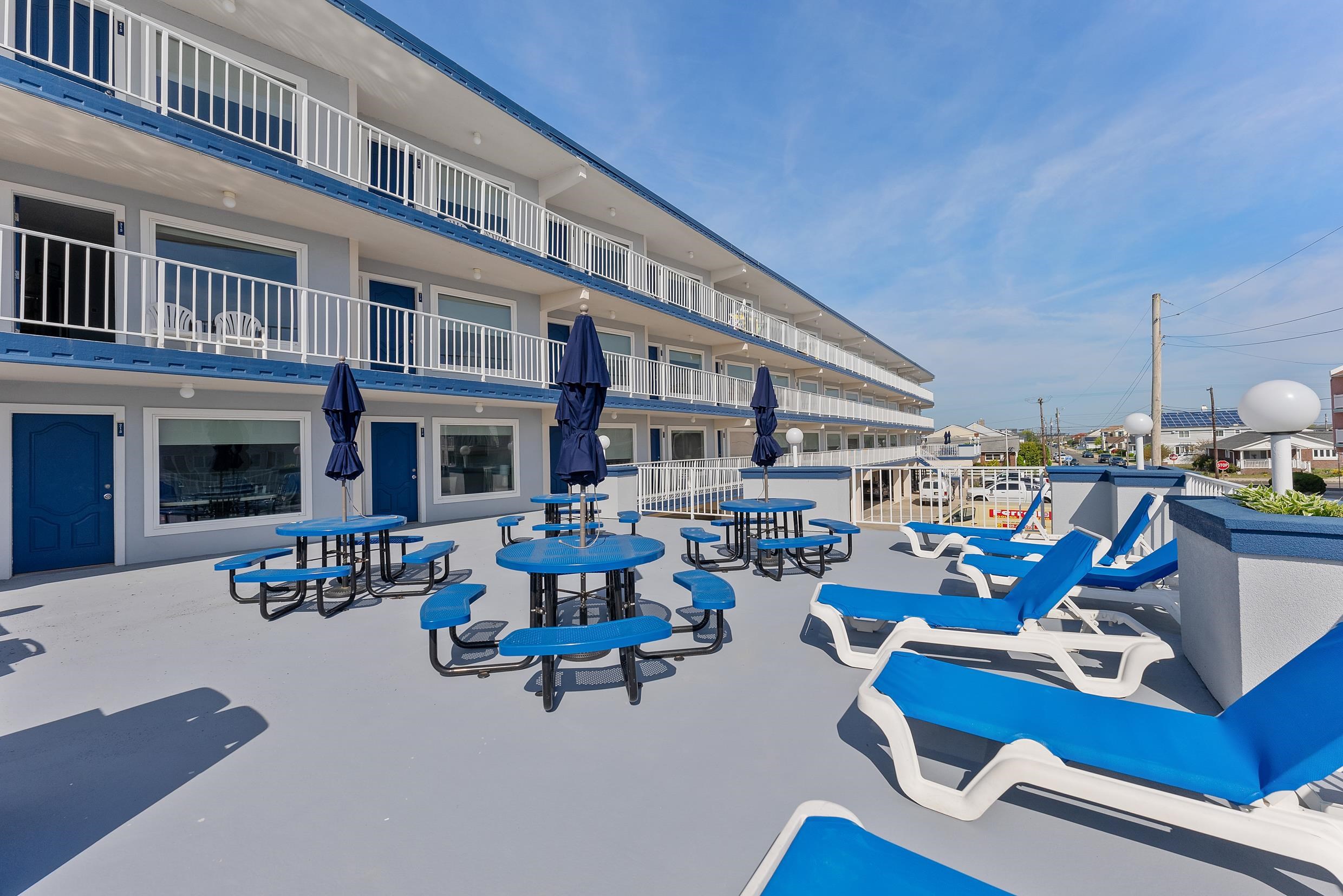 9101 Atlantic Ave Unit: 204