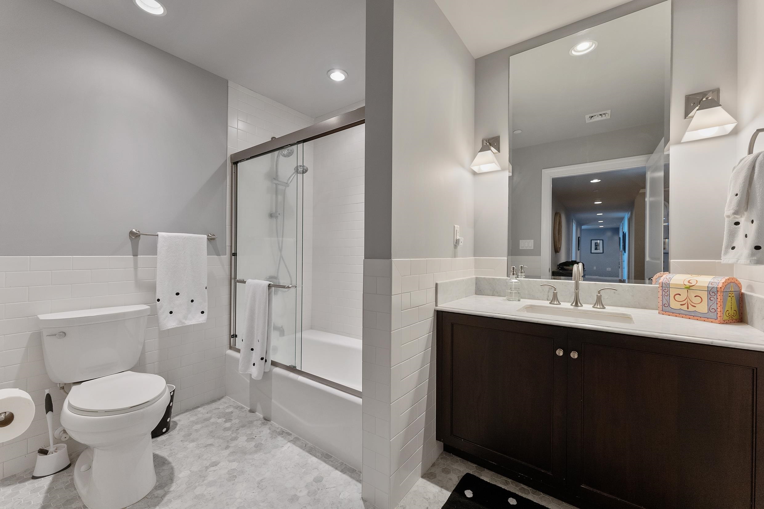 9601 Atlantic Avenue Unit: 904