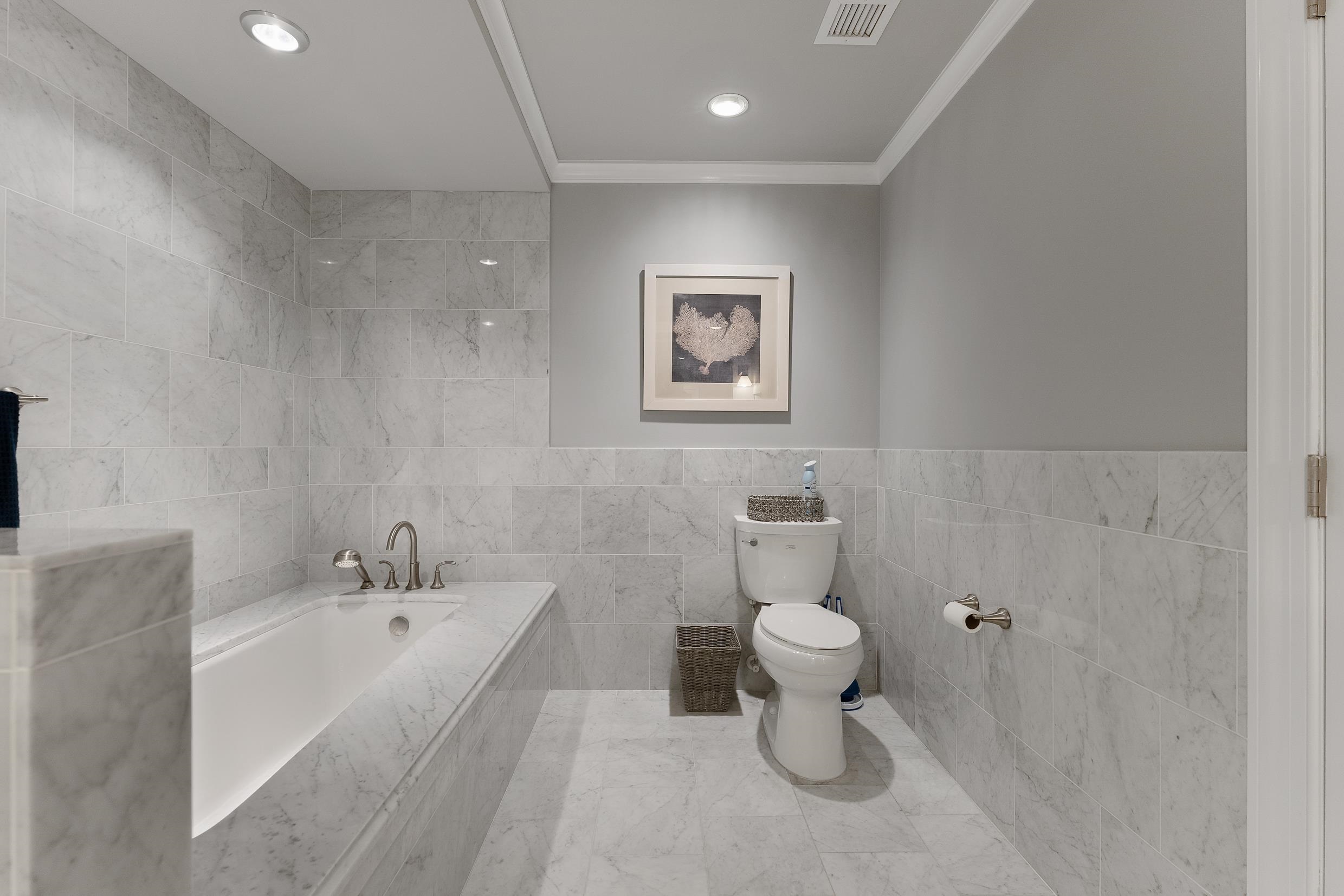 9601 Atlantic Avenue Unit: 904