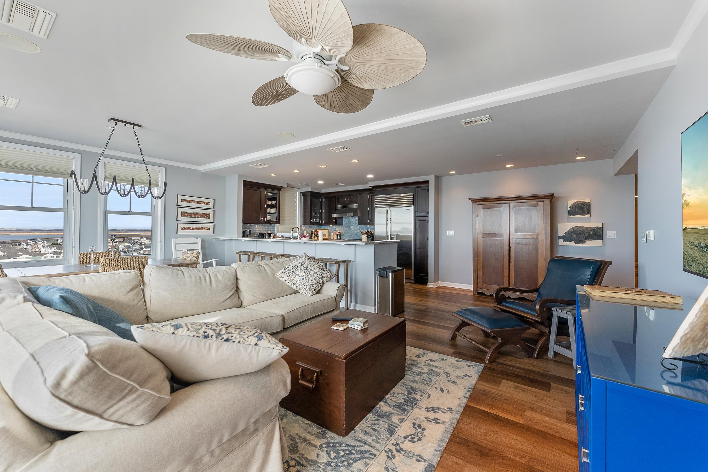 9601 Atlantic Avenue Unit: 904