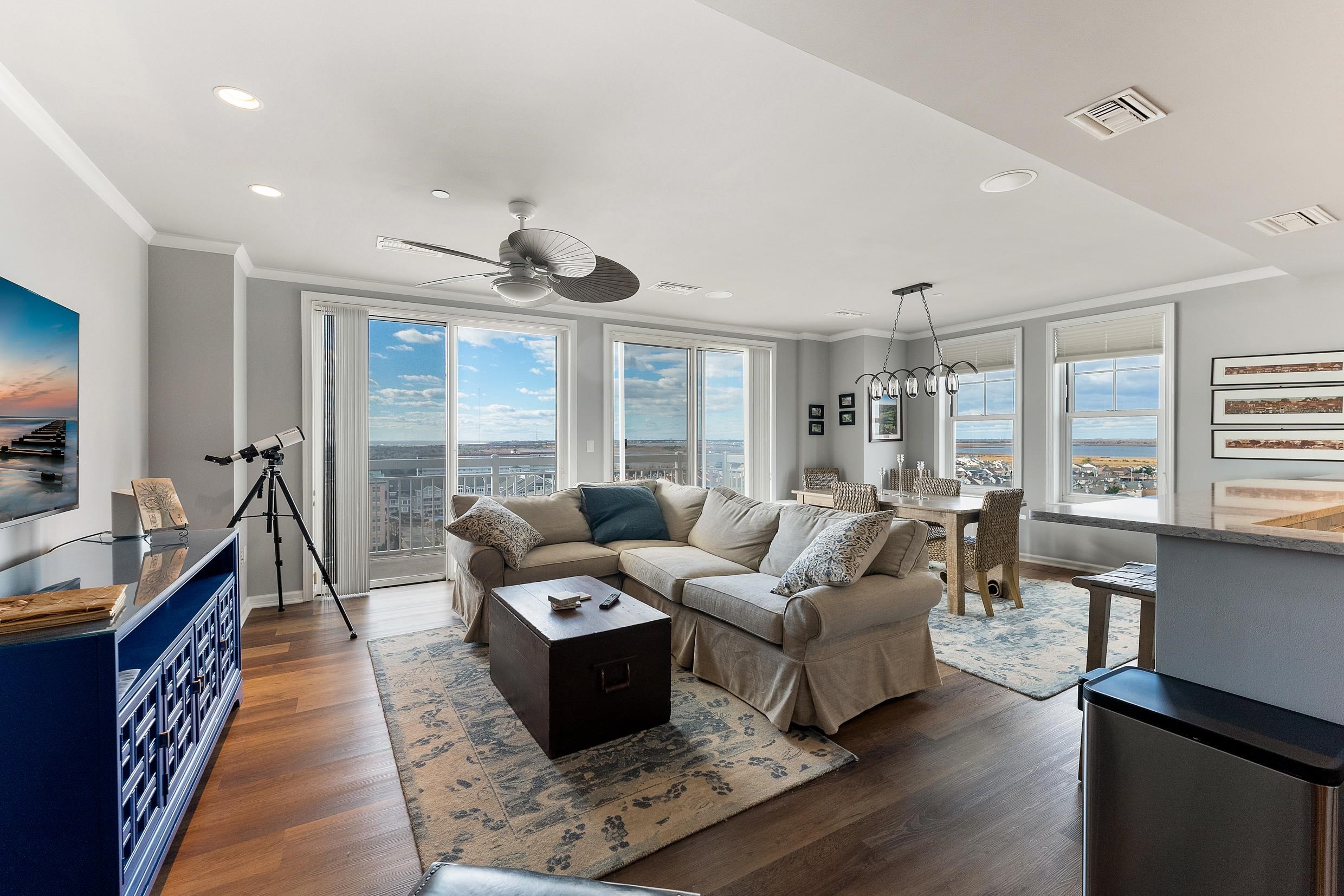 9601 Atlantic Avenue Unit: 904