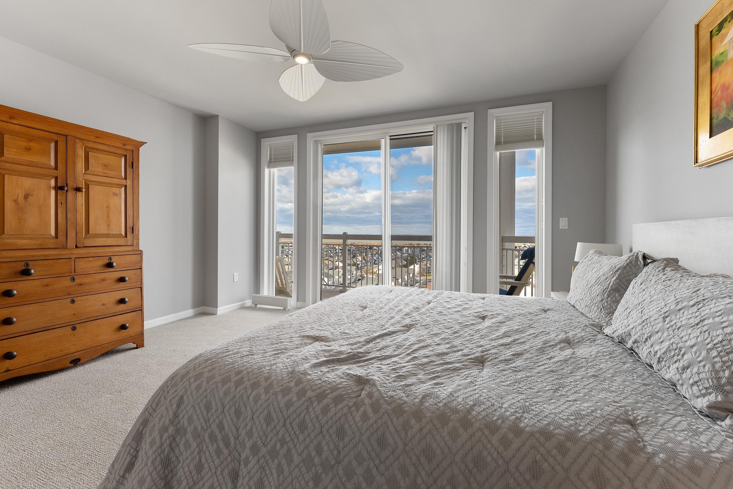 9601 Atlantic Avenue Unit: 904