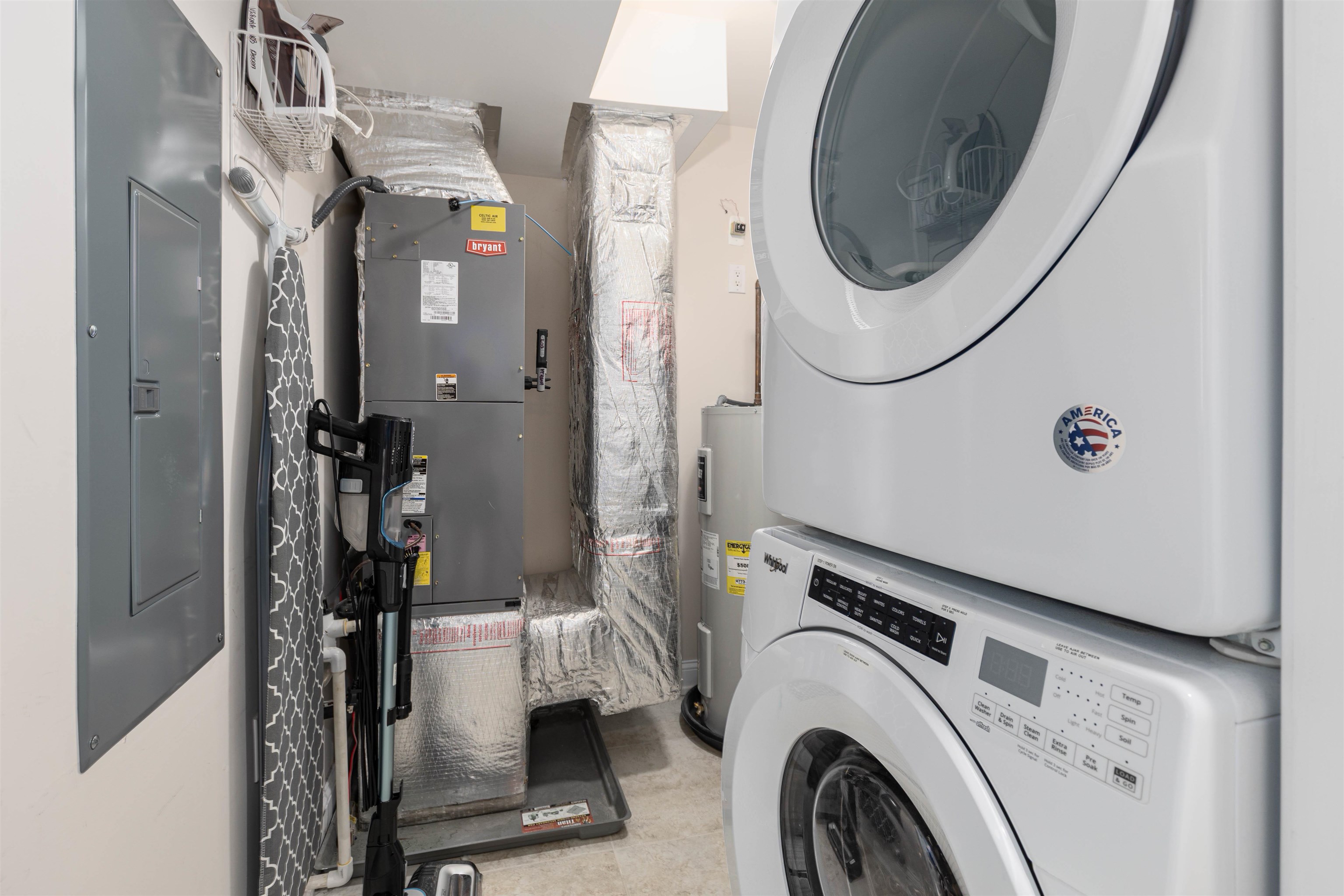 407 E Monterey Avenue Unit: 203