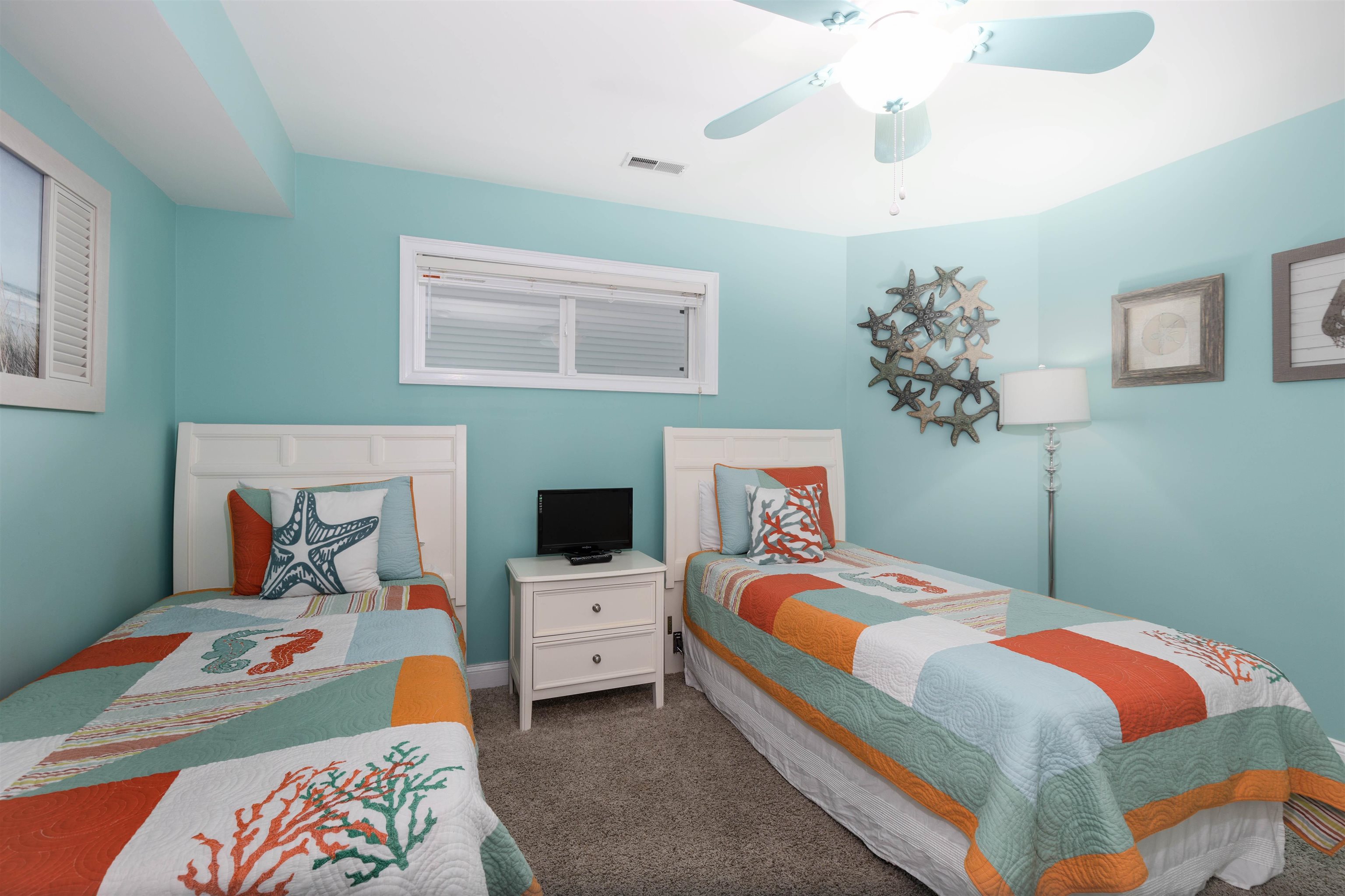 407 E Monterey Avenue Unit: 203