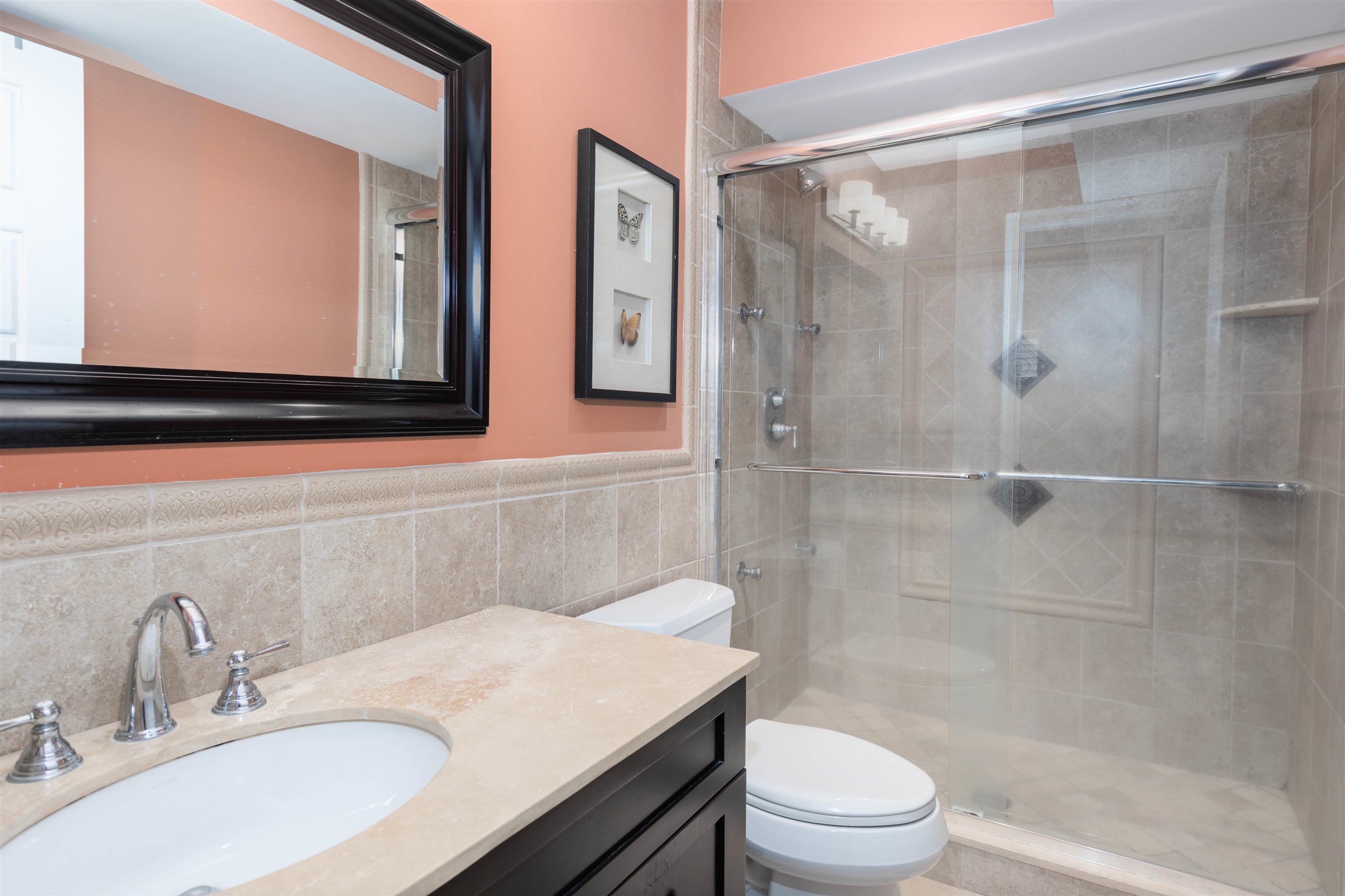 407 E Monterey Avenue Unit: 203