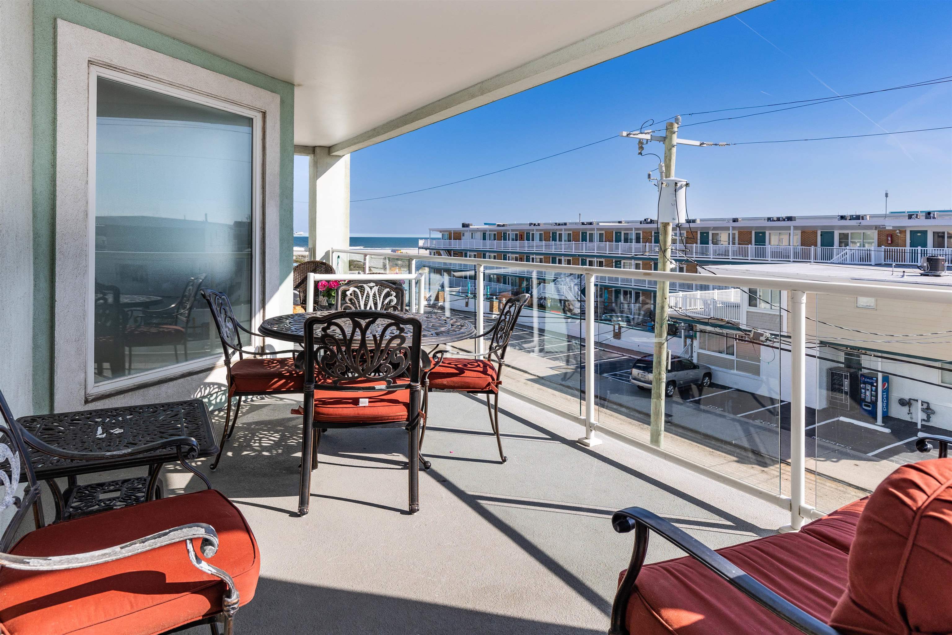 407 E Monterey Avenue Unit: 203