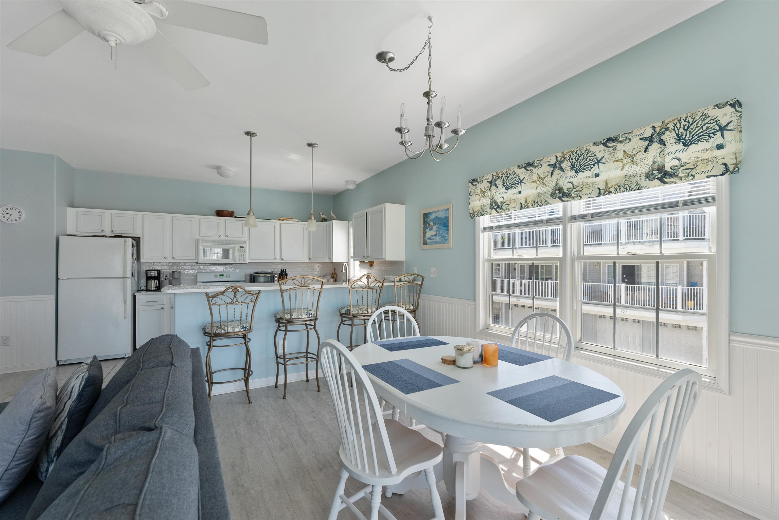 421 W Leaming Avenue Unit: 402