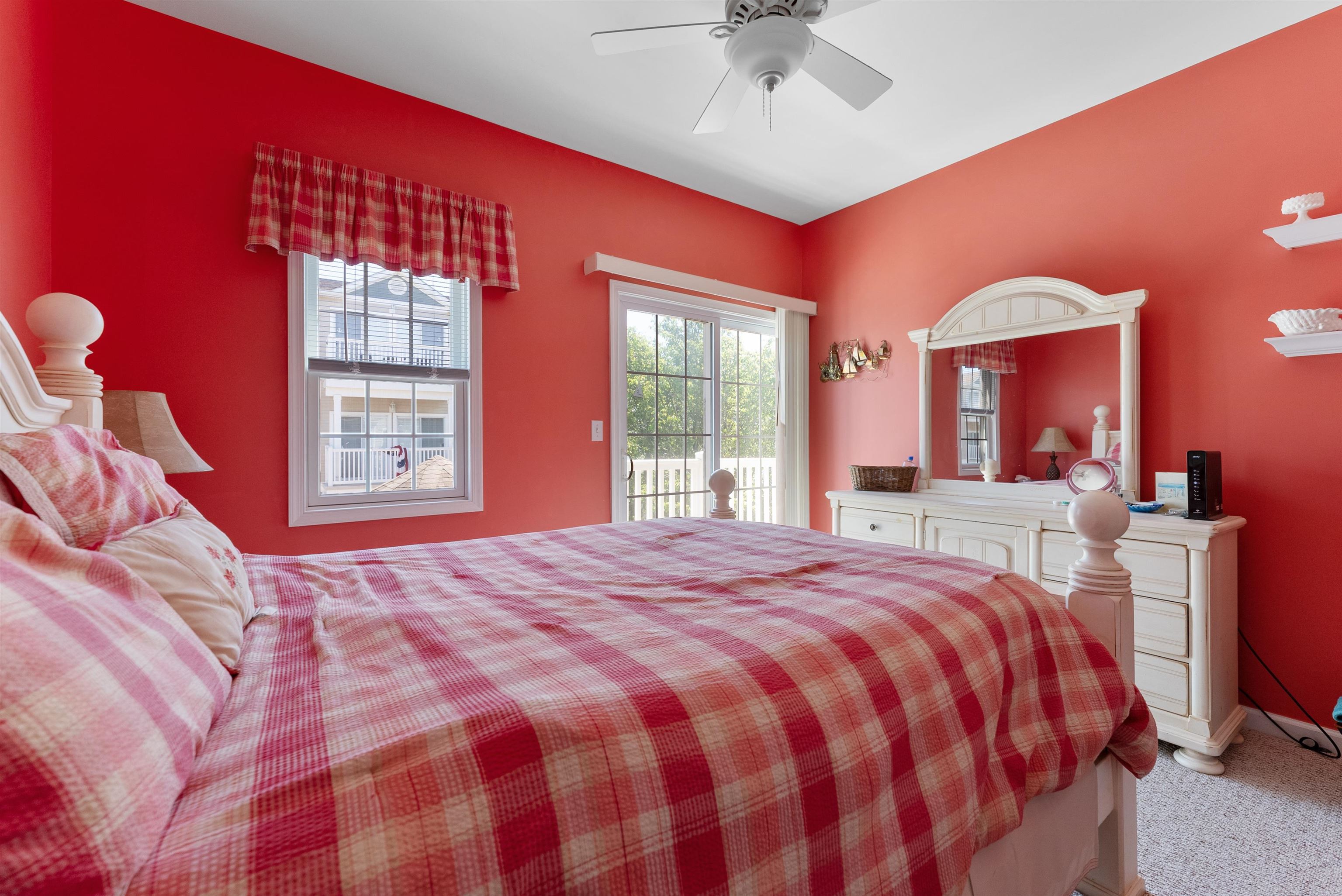 421 W Leaming Avenue Unit: 402