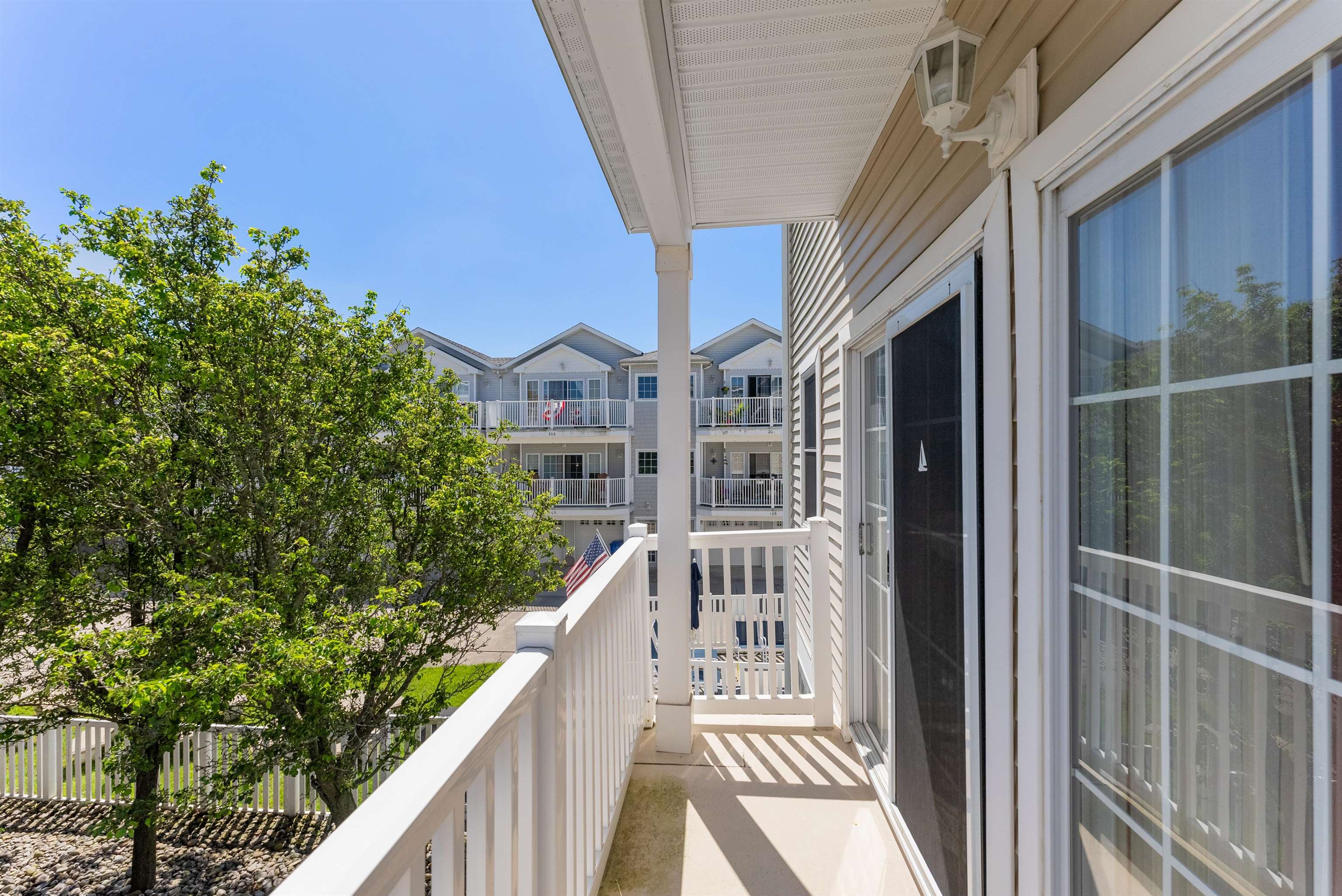 421 W Leaming Avenue Unit: 402