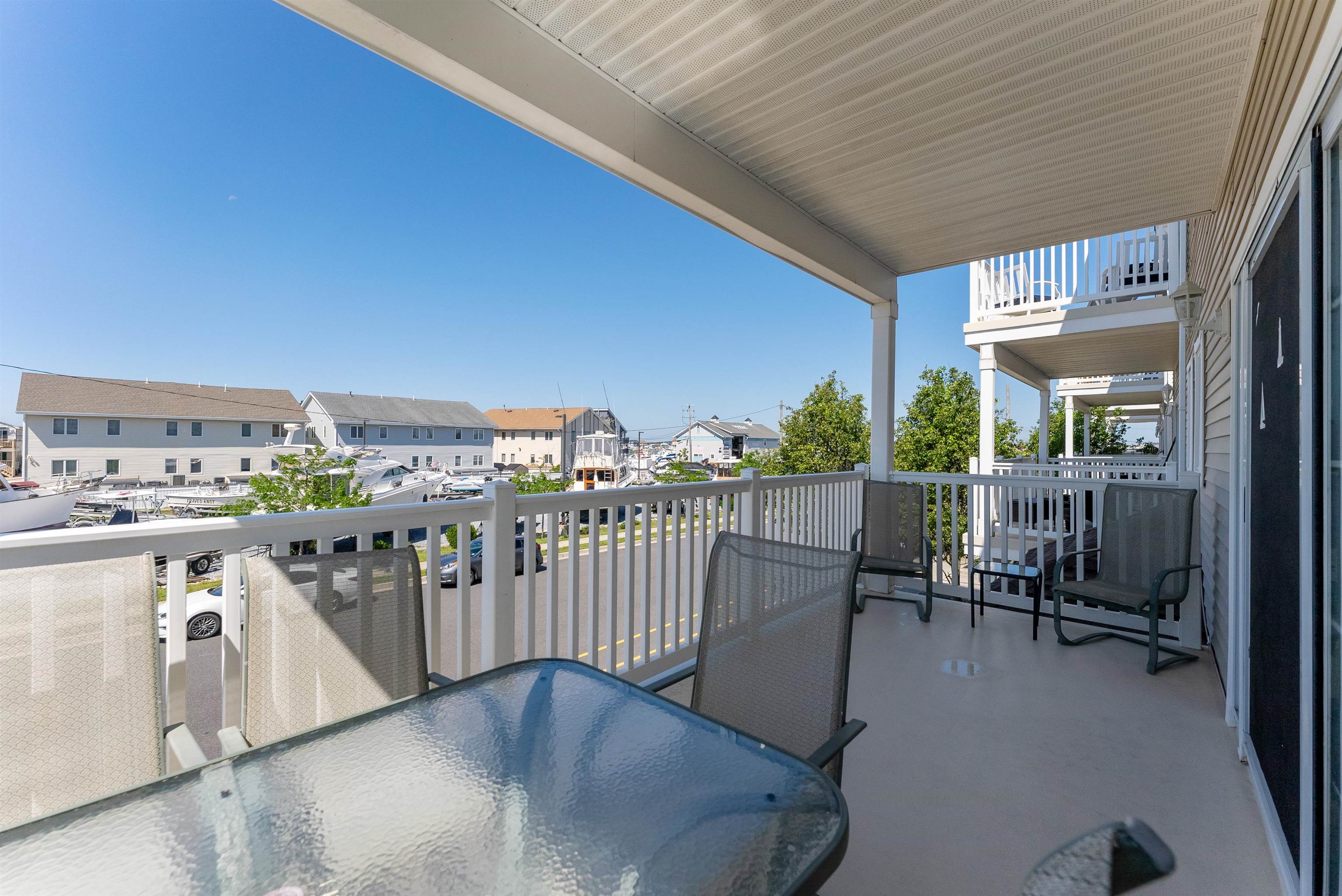 421 W Leaming Avenue Unit: 402