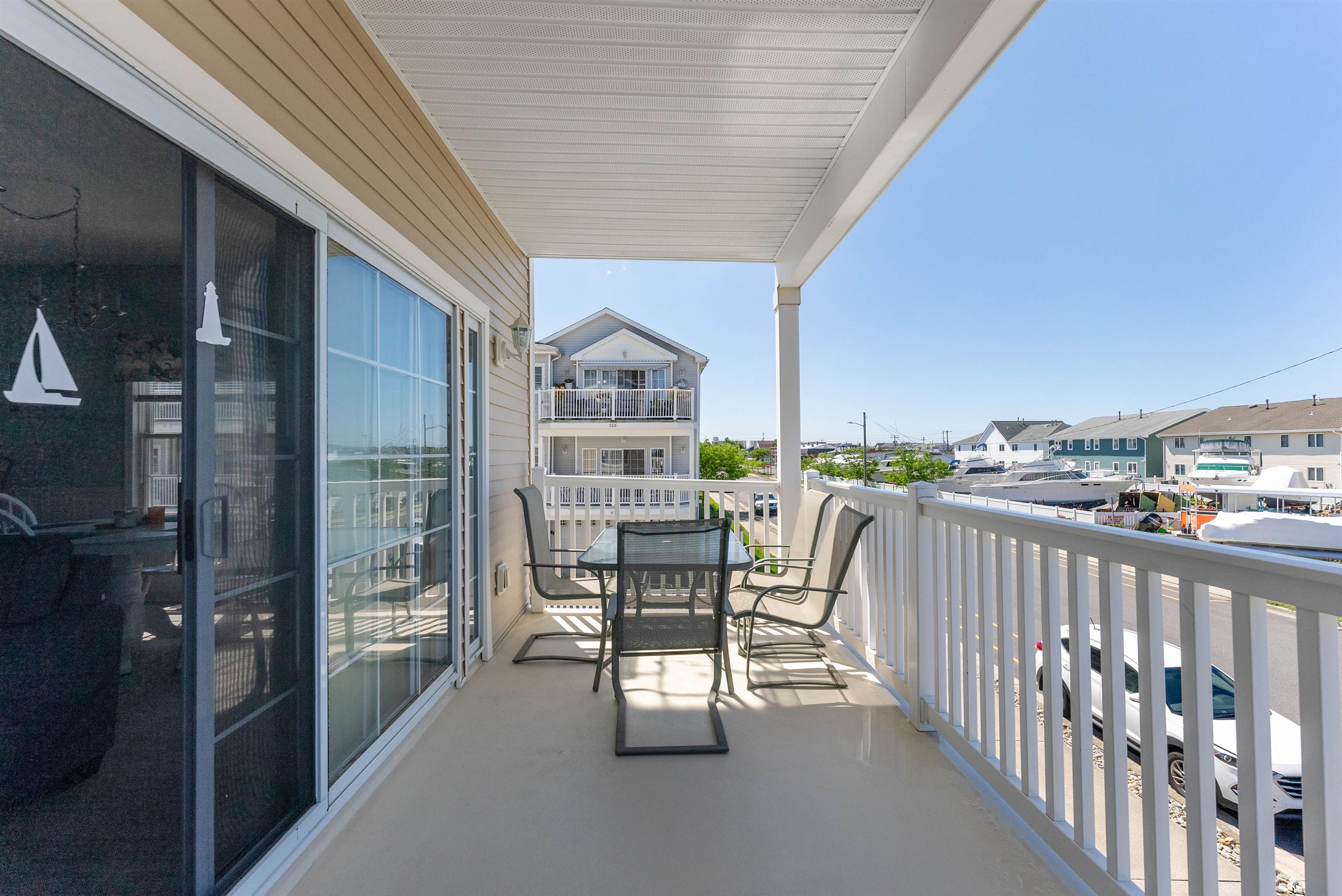 421 W Leaming Avenue Unit: 402