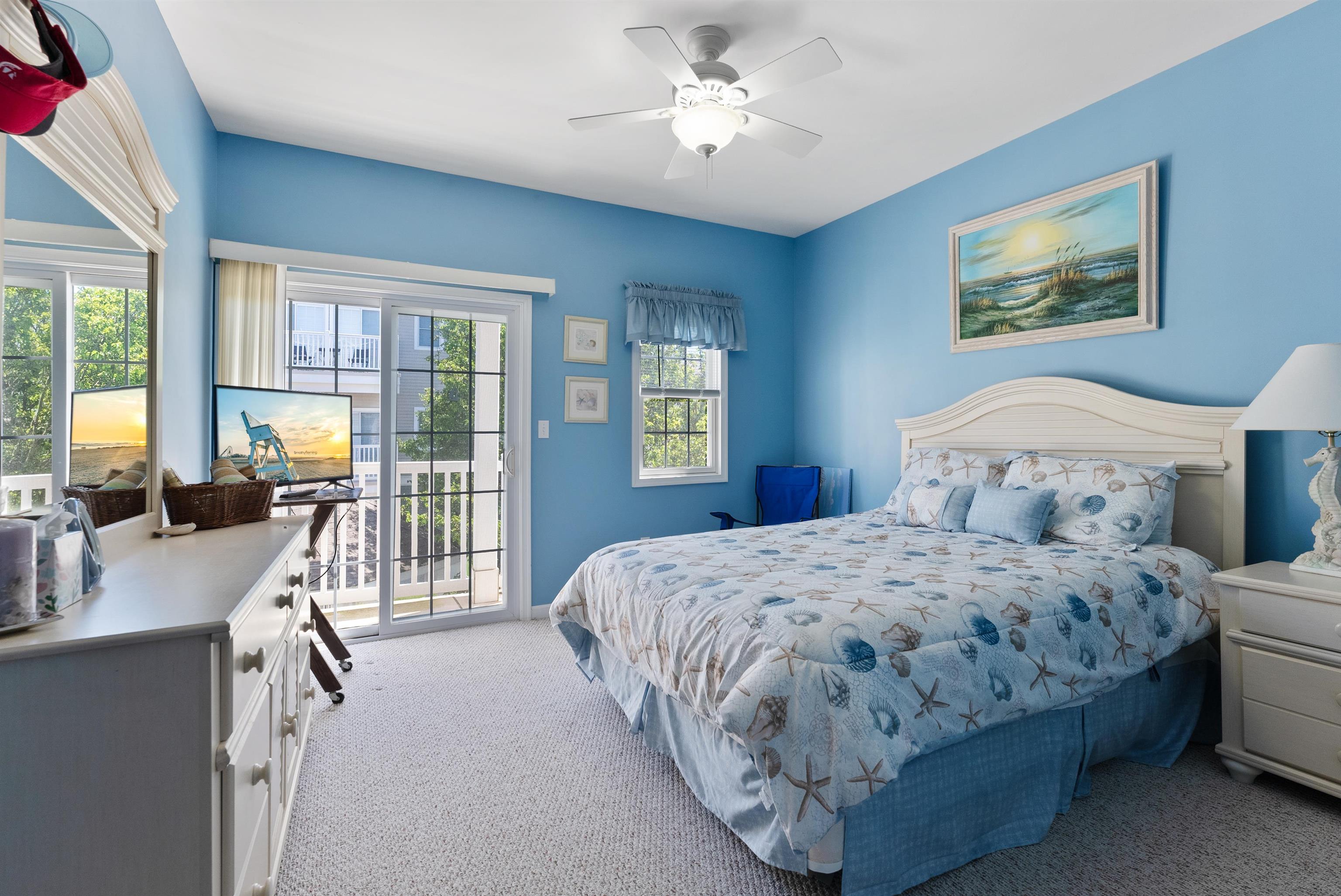 421 W Leaming Avenue Unit: 402