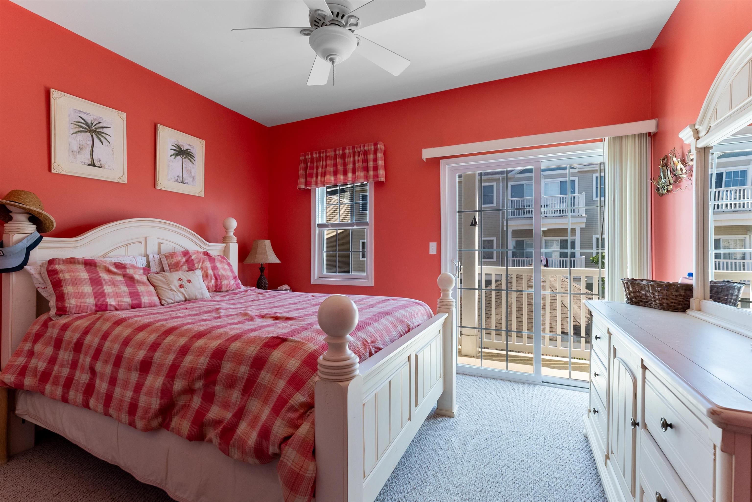 421 W Leaming Avenue Unit: 402