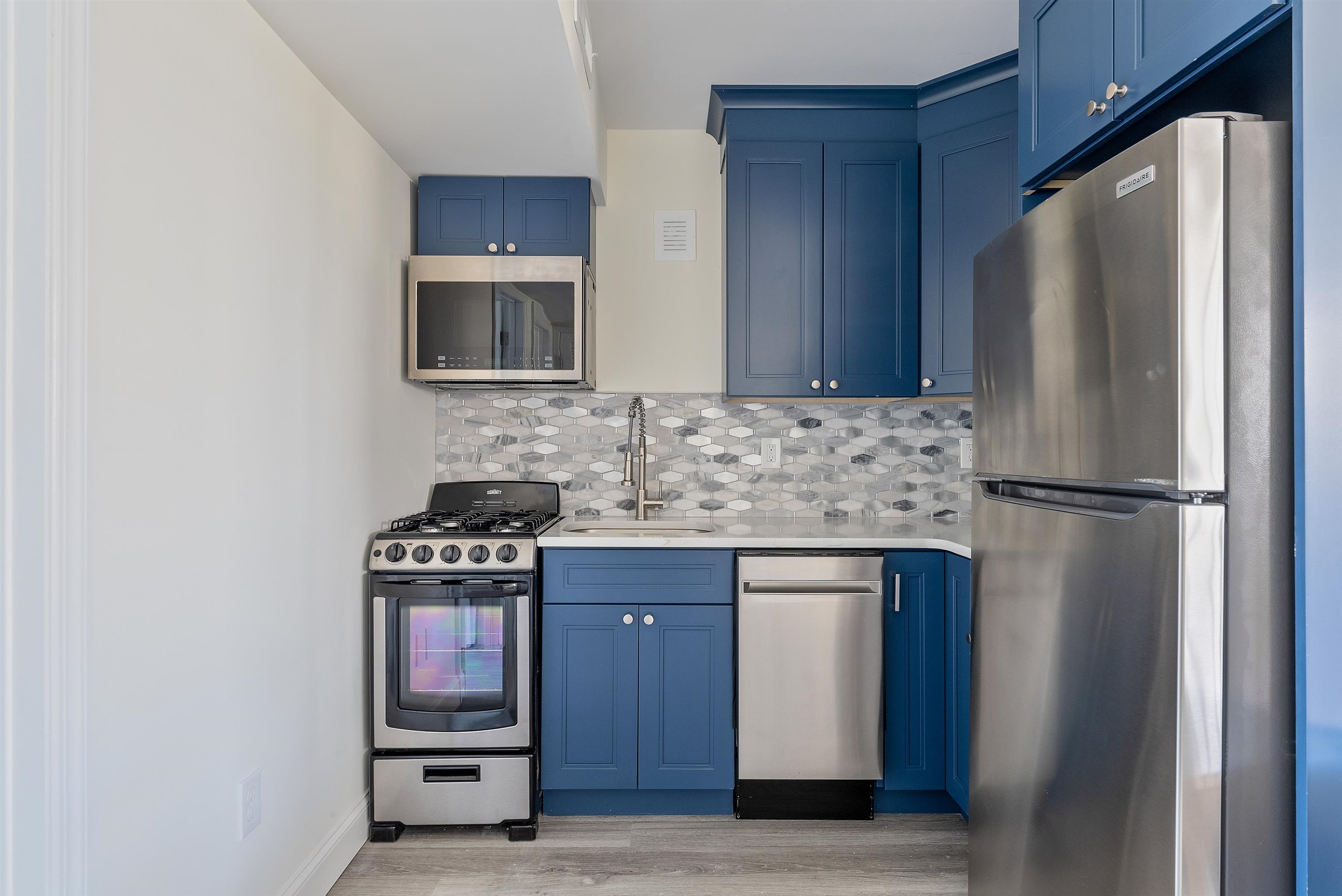 403 E 15th Avenue Unit: 7