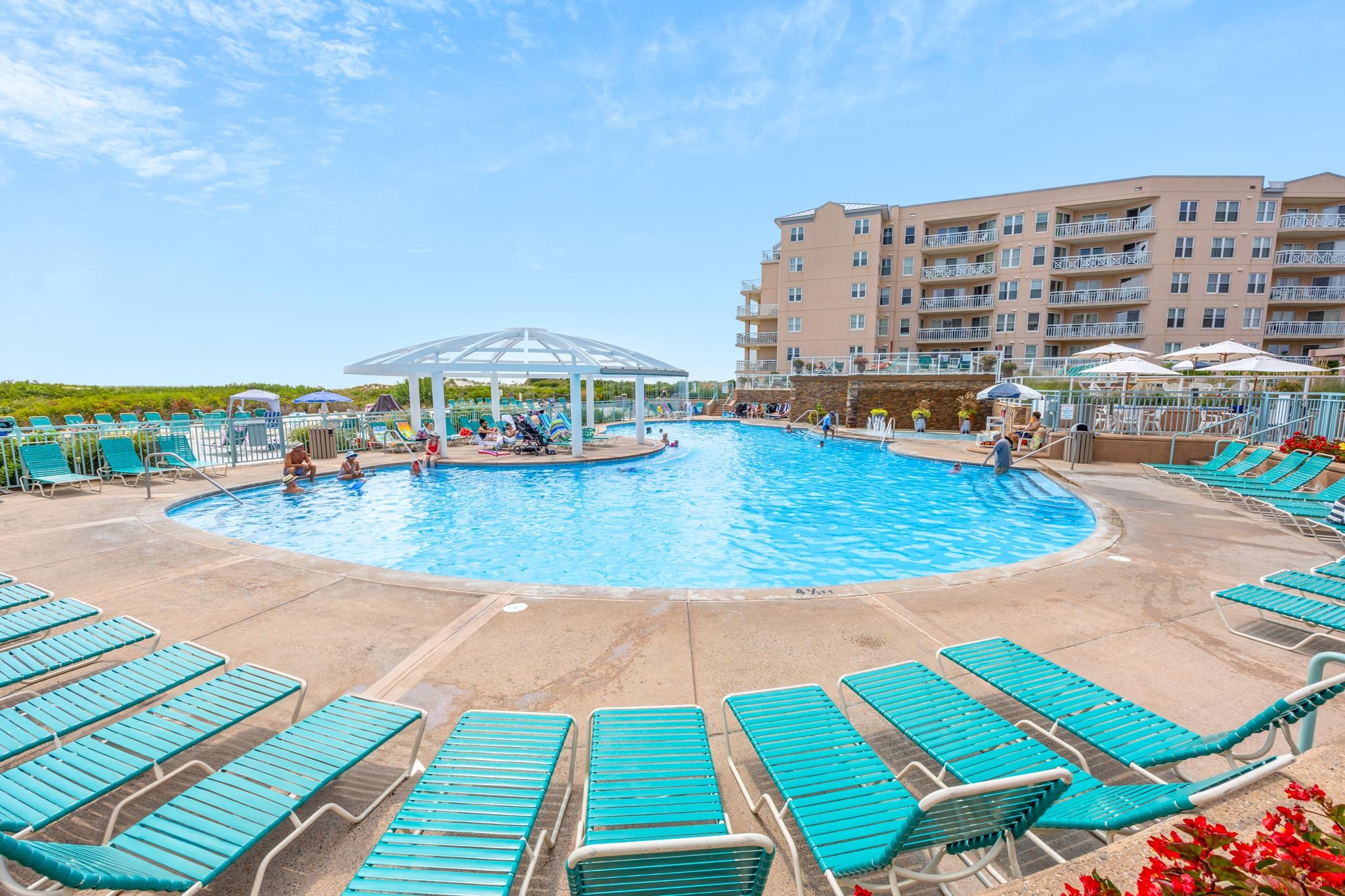 9907 Seapointe Boulevard Unit: 208