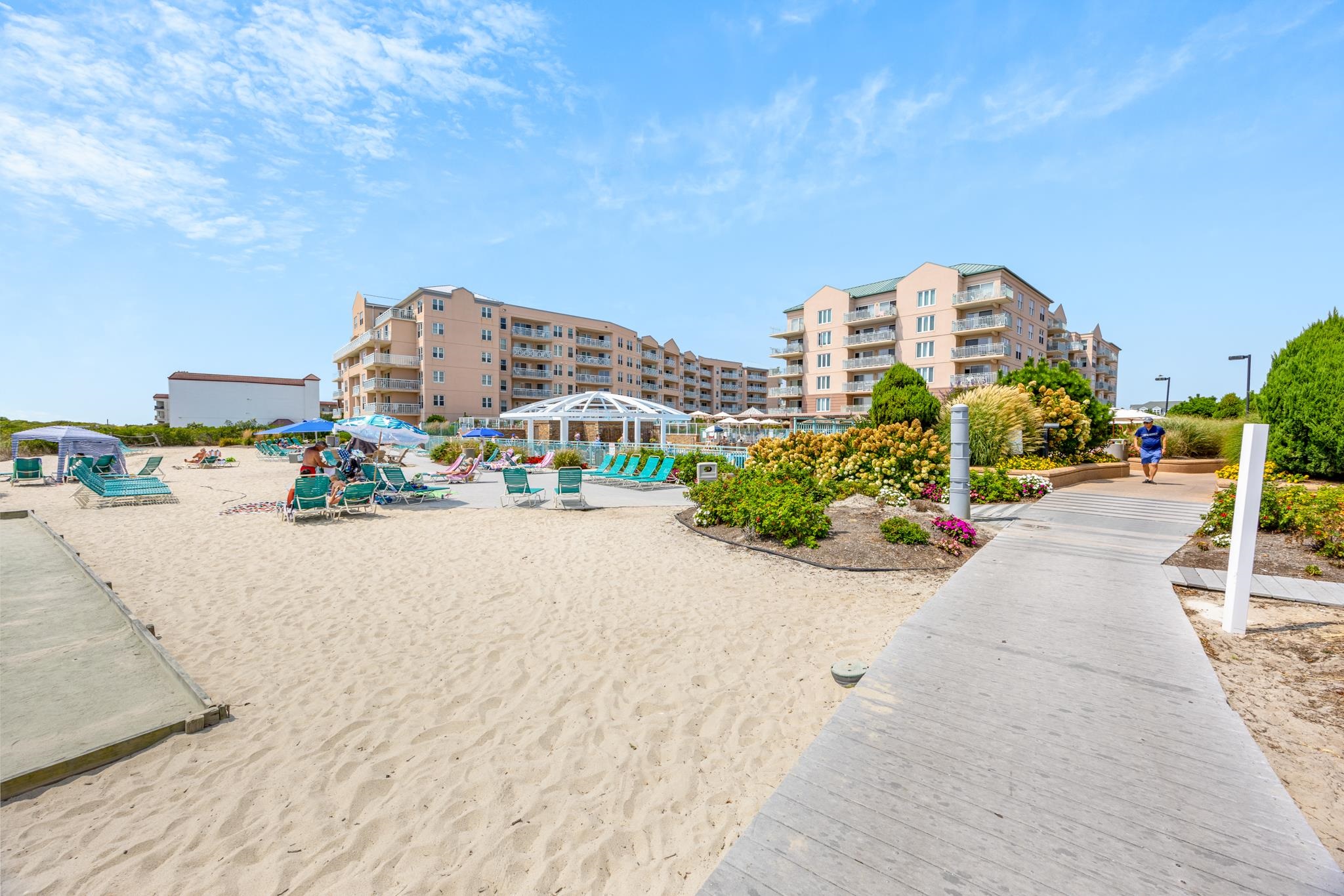 9907 Seapointe Boulevard Unit: 208